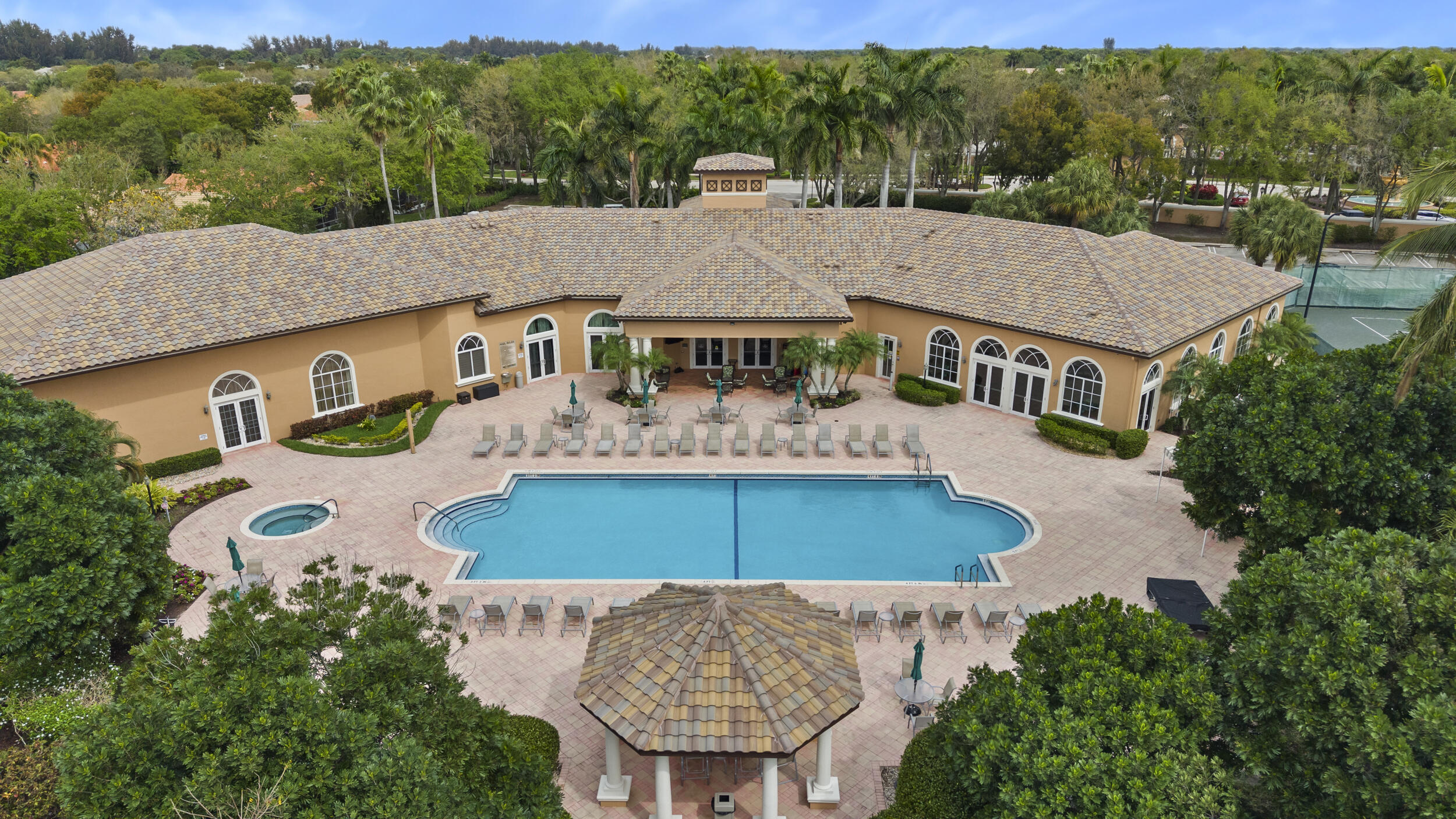 Ponte Vecchio West - Residential