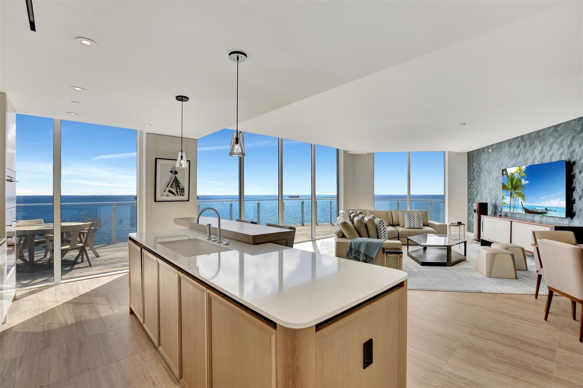 Four Seasons - Residential Lease