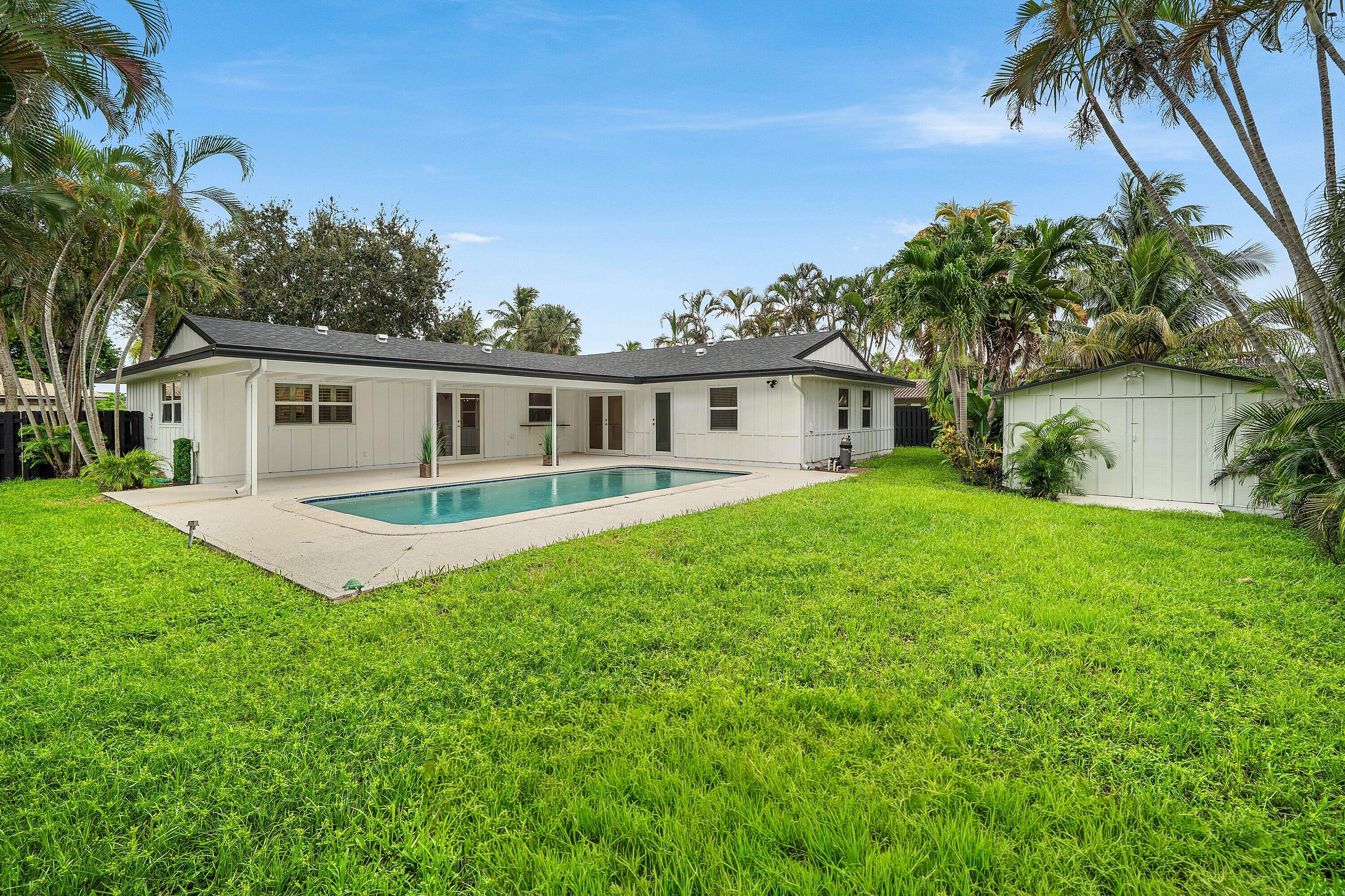 View photos, virtual tours, details... 1551 SW 10th Street