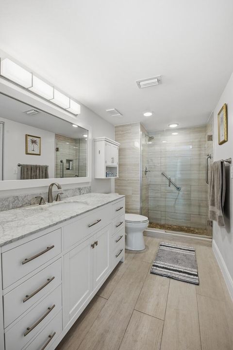 Tiny photo for 3138 Via Poinciana #306, Lake Worth, FL 33467 (MLS # B26017850)