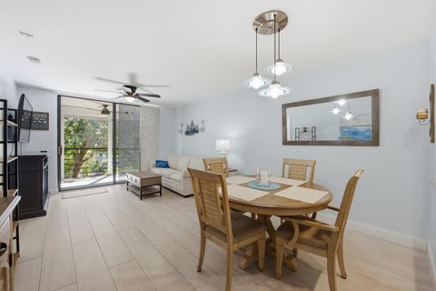 Tiny photo for 3138 Via Poinciana #306, Lake Worth, FL 33467 (MLS # B26017850)