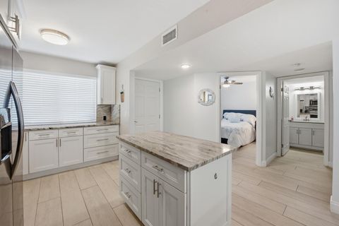 Tiny photo for 3138 Via Poinciana #306, Lake Worth, FL 33467 (MLS # B26017850)