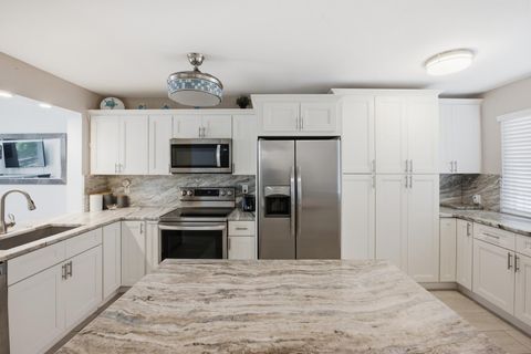 Tiny photo for 3138 Via Poinciana #306, Lake Worth, FL 33467 (MLS # B26017850)