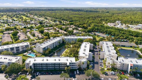 Tiny photo for 3138 Via Poinciana #306, Lake Worth, FL 33467 (MLS # B26017850)