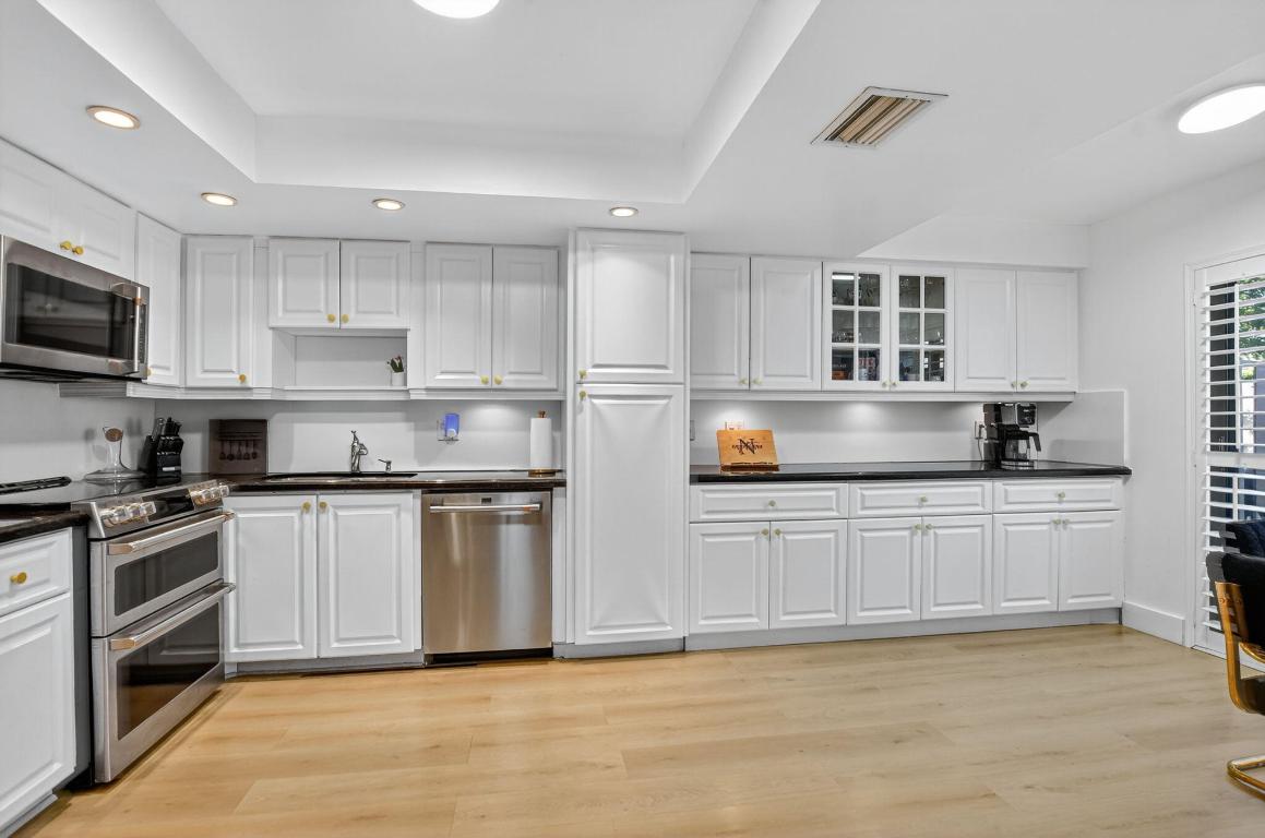 WILDWOOD OF DEER CREEK - Residential Lease