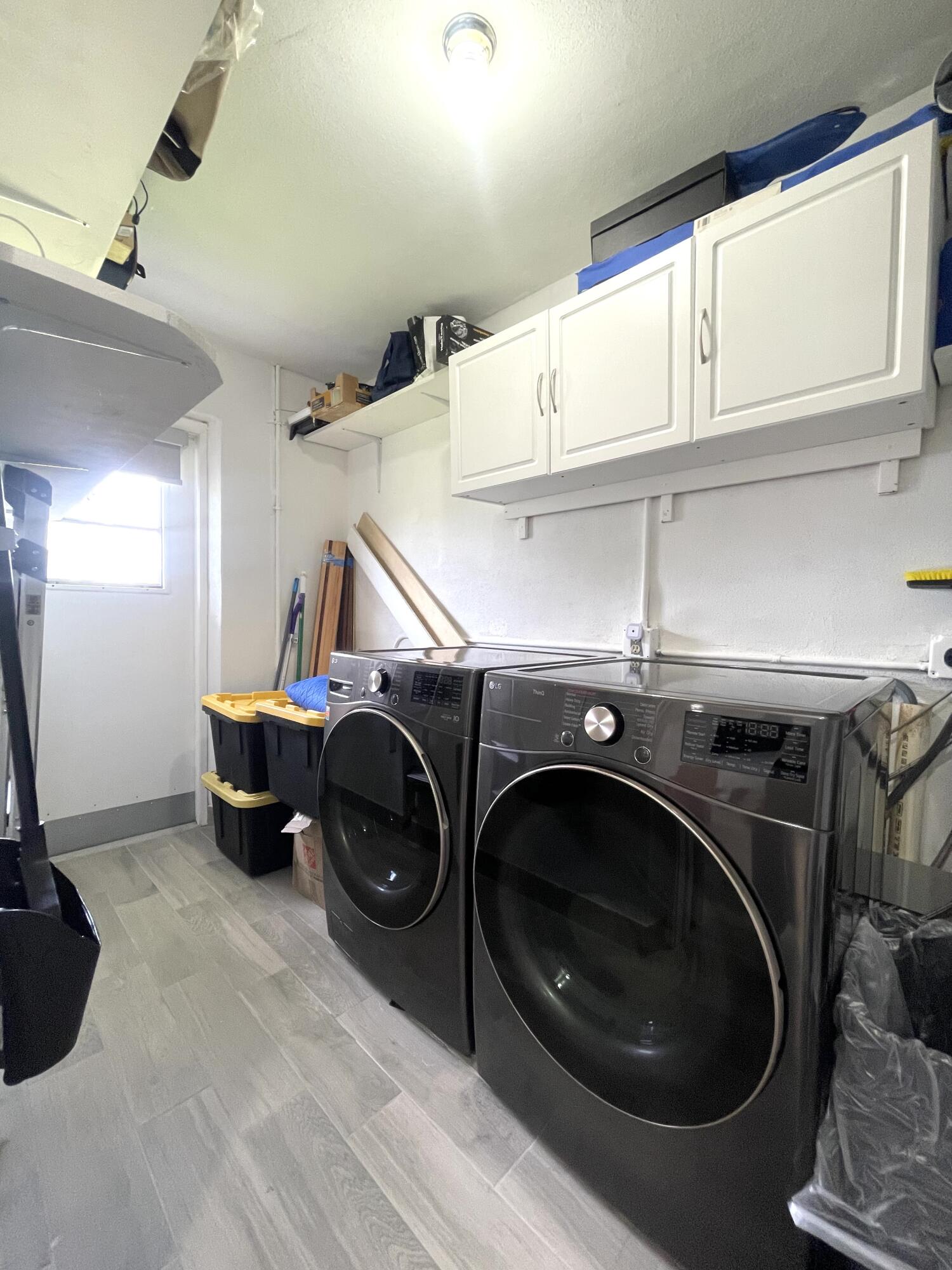 CRESTHAVEN TOWNHOMES SEC 5 CONDO - Residential