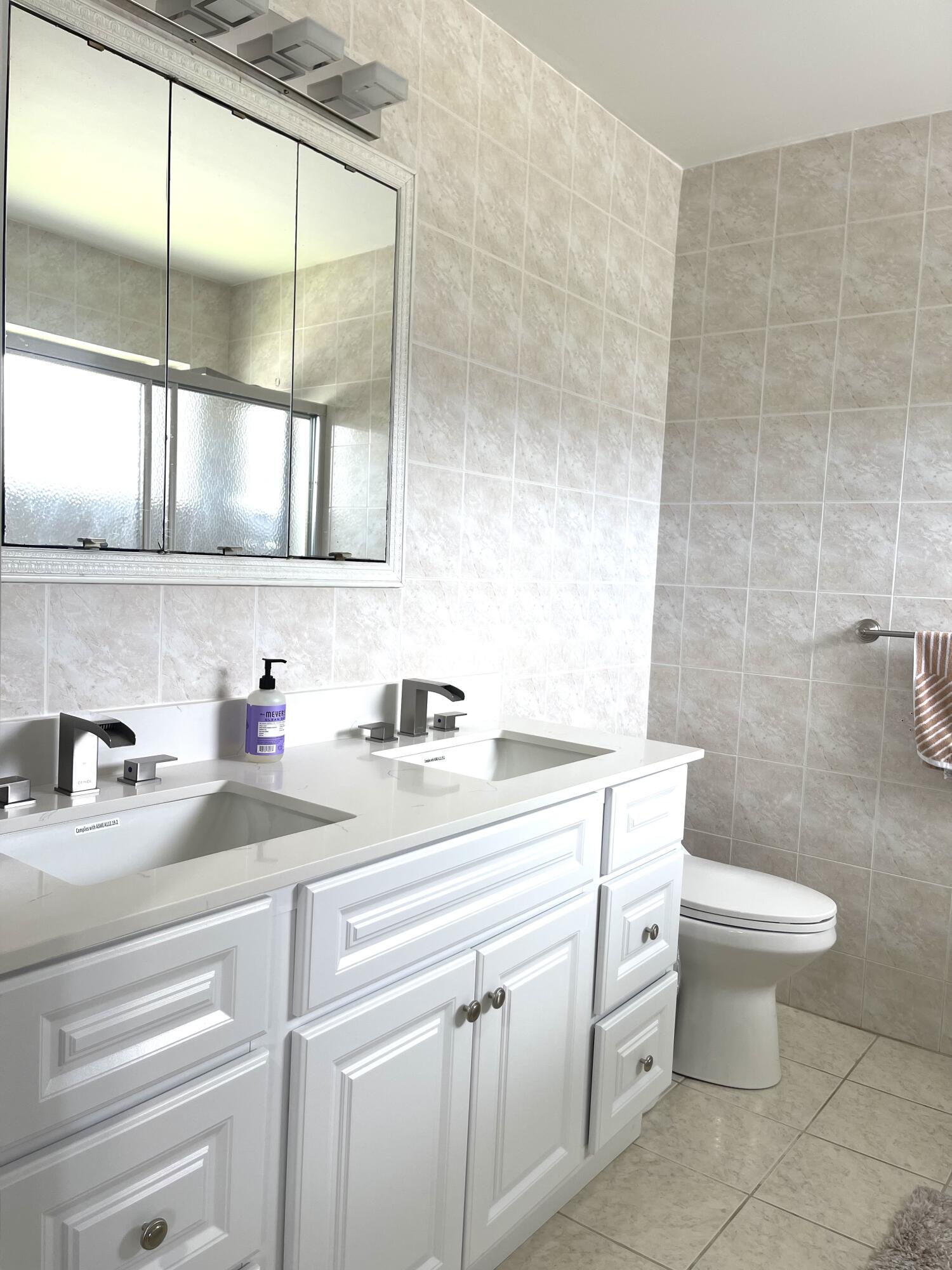 CRESTHAVEN TOWNHOMES SEC 5 CONDO - Residential