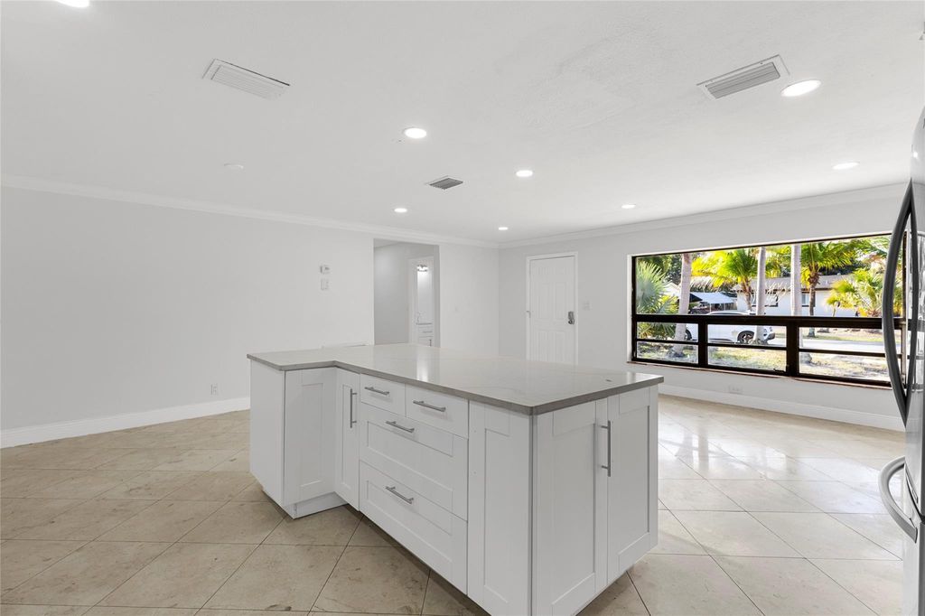 Photo of 3313 SW 19th Street, Fort Lauderdale, FL 33312 (MLS # F10555329)