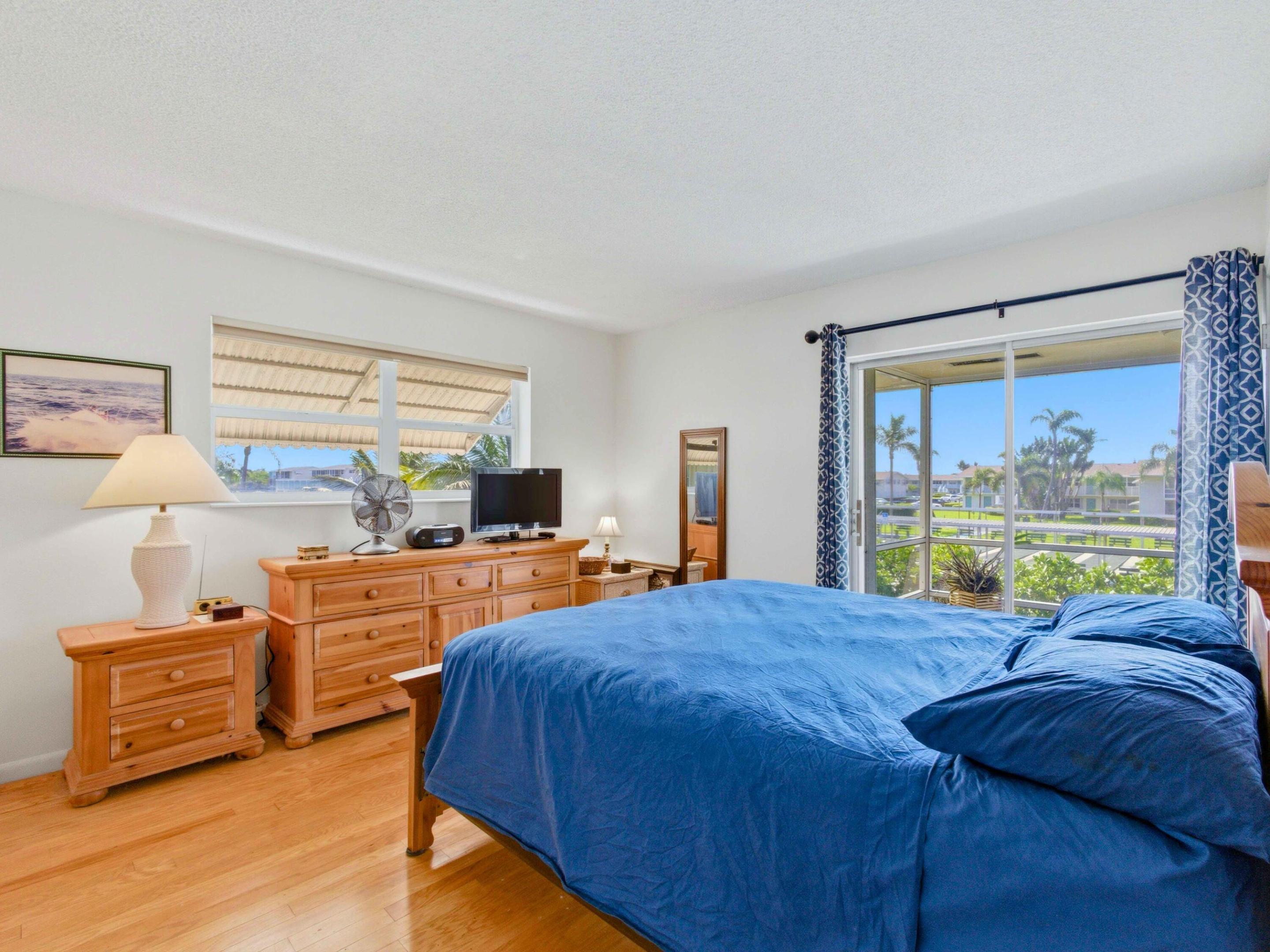 STERLING VILLAGE 480 CONDO - Residential