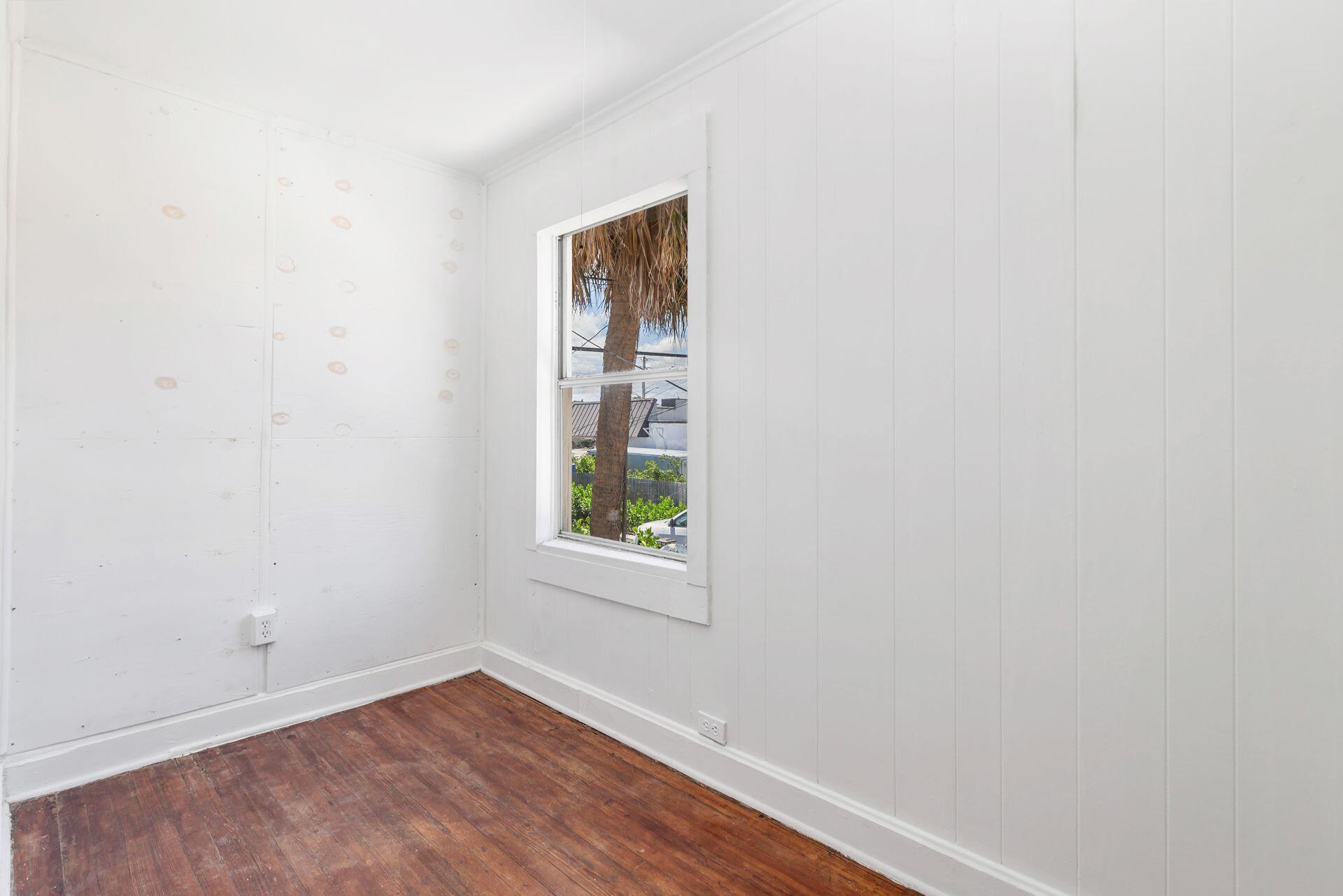 ESTATES OF SOUTH PALM BEACH - Residential Income