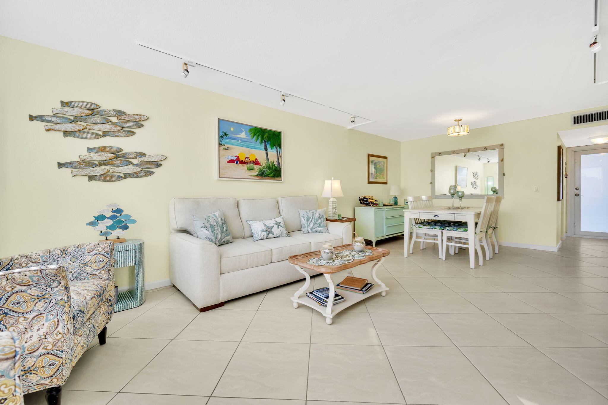 GRANADA HOUSE CONDOMINIUM - Residential