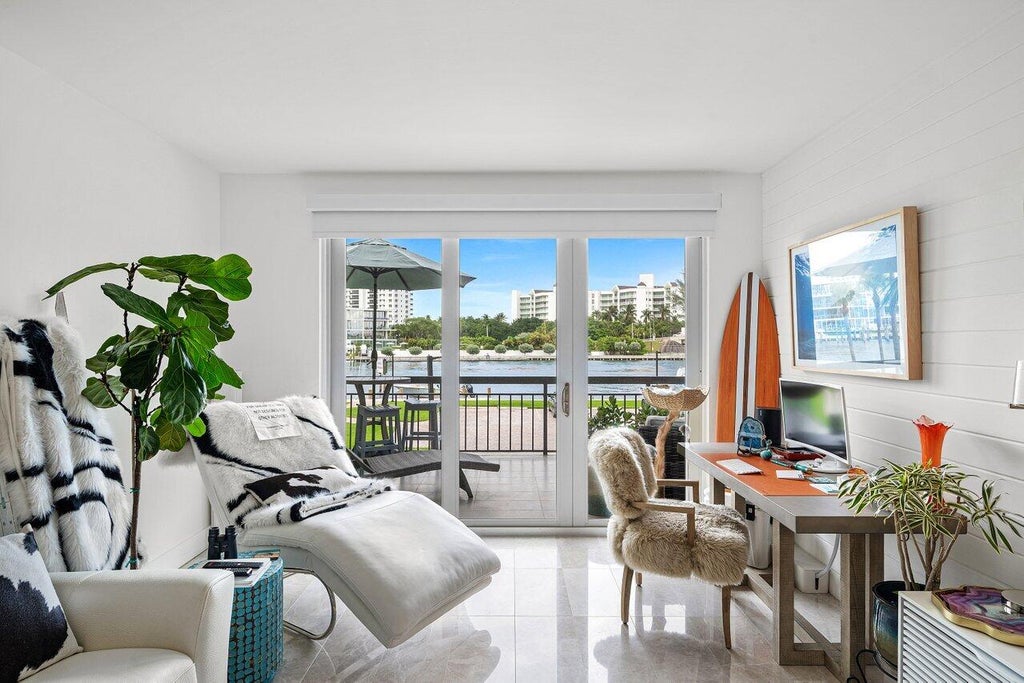 Photo of 901 E Camino Real #1c, Boca Raton, FL 33432 (MLS # B26042755)