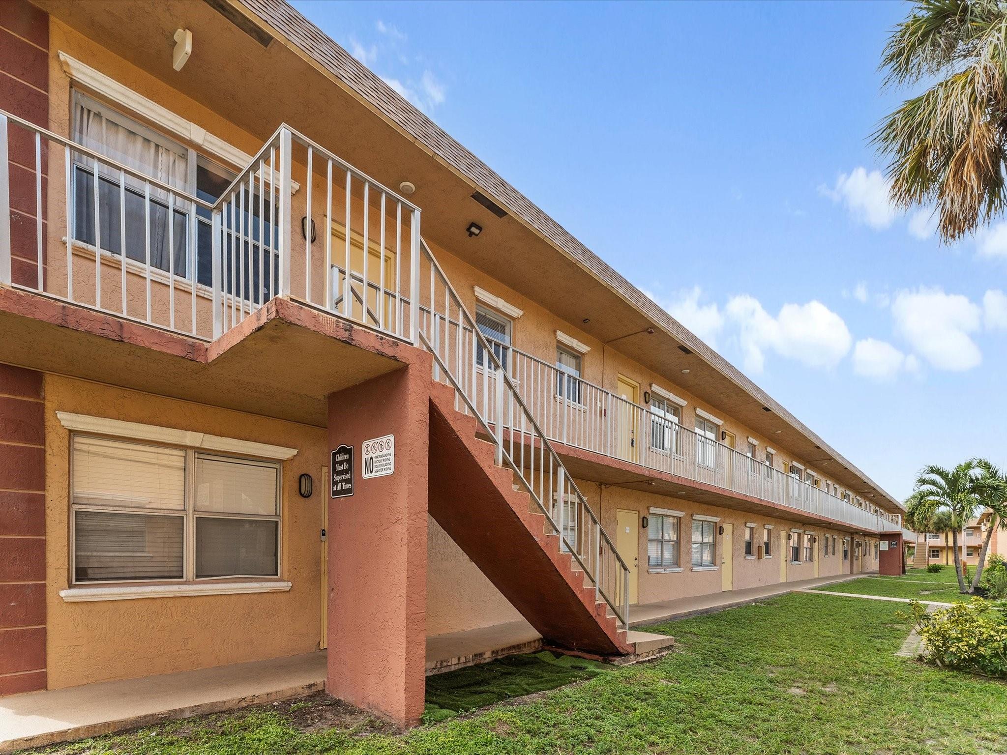 101 NE 41st St E78