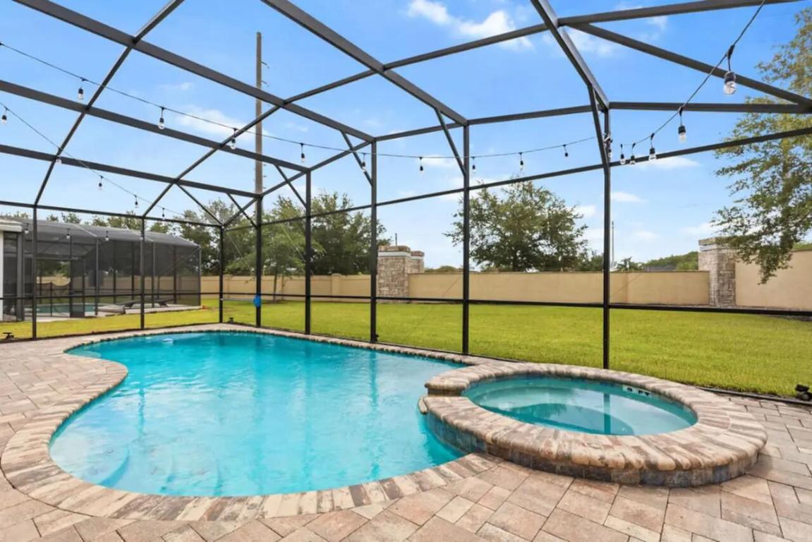 SONOMA RESORT AT TAPESTRY PH 1 - Residential