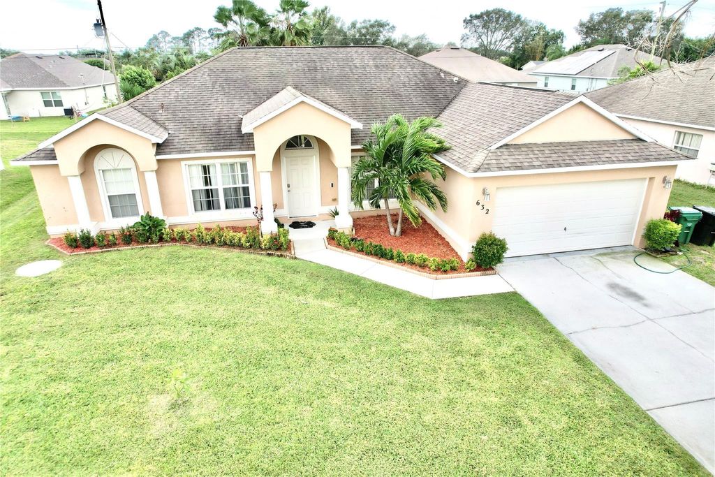 Photo of 632 SW Jacoby Avenue, Port Saint Lucie, FL 34953 (MLS # F10419378)