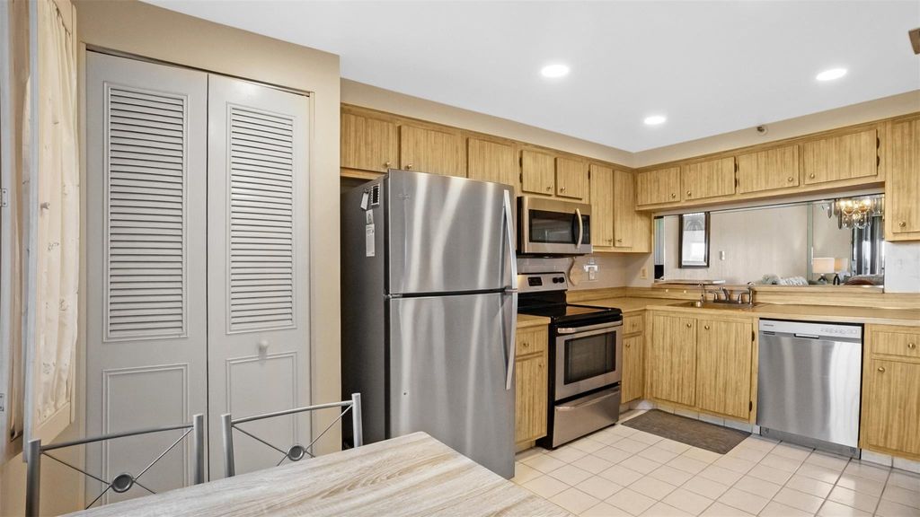 Photo of 2202 S Cypress Bend Drive #808, Pompano Beach, FL 33069 (MLS # F10484902)