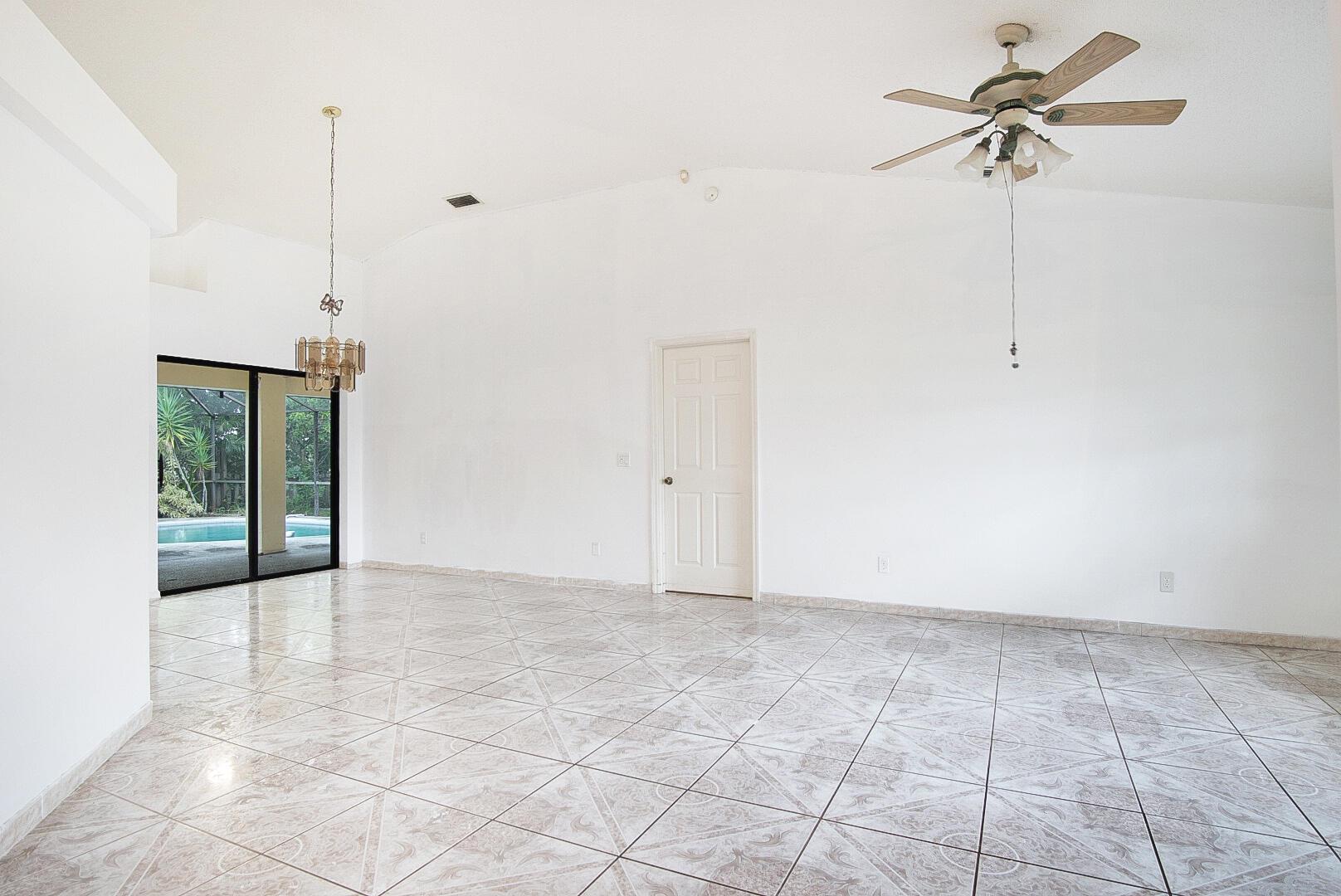 PORT ST LUCIE SECTION 18 - Residential