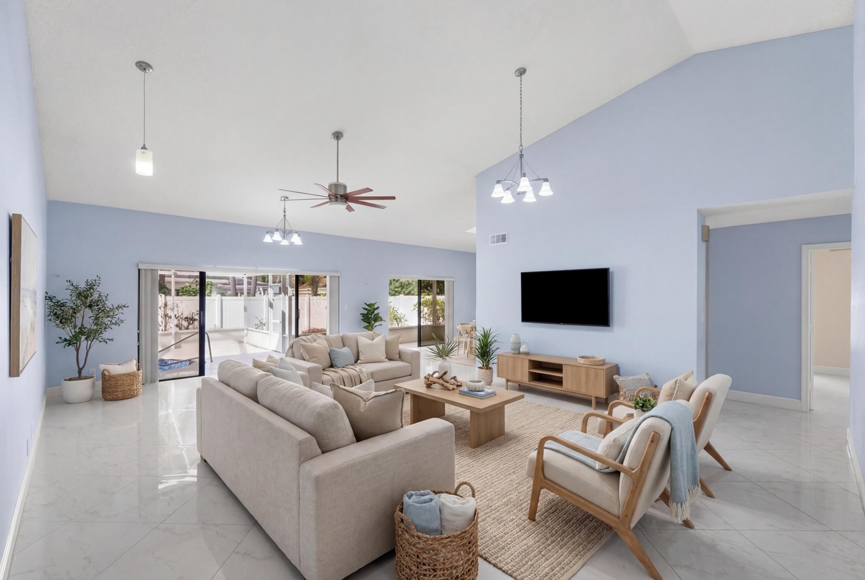 281 N Country Club Boulevard