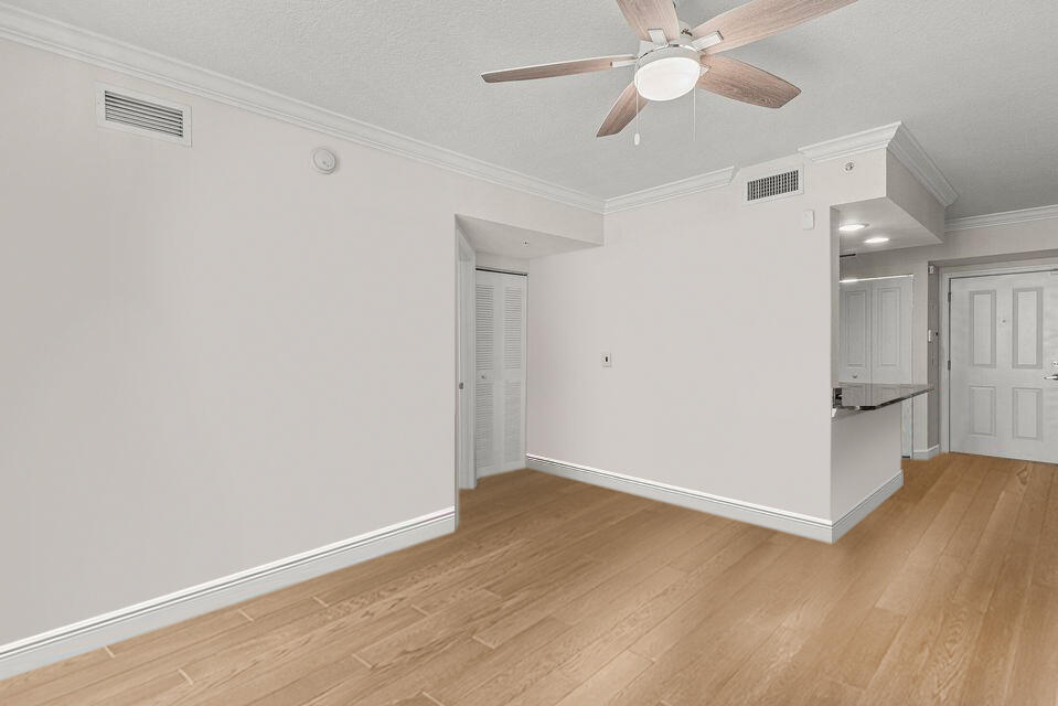 600 S Dixie Highway 735