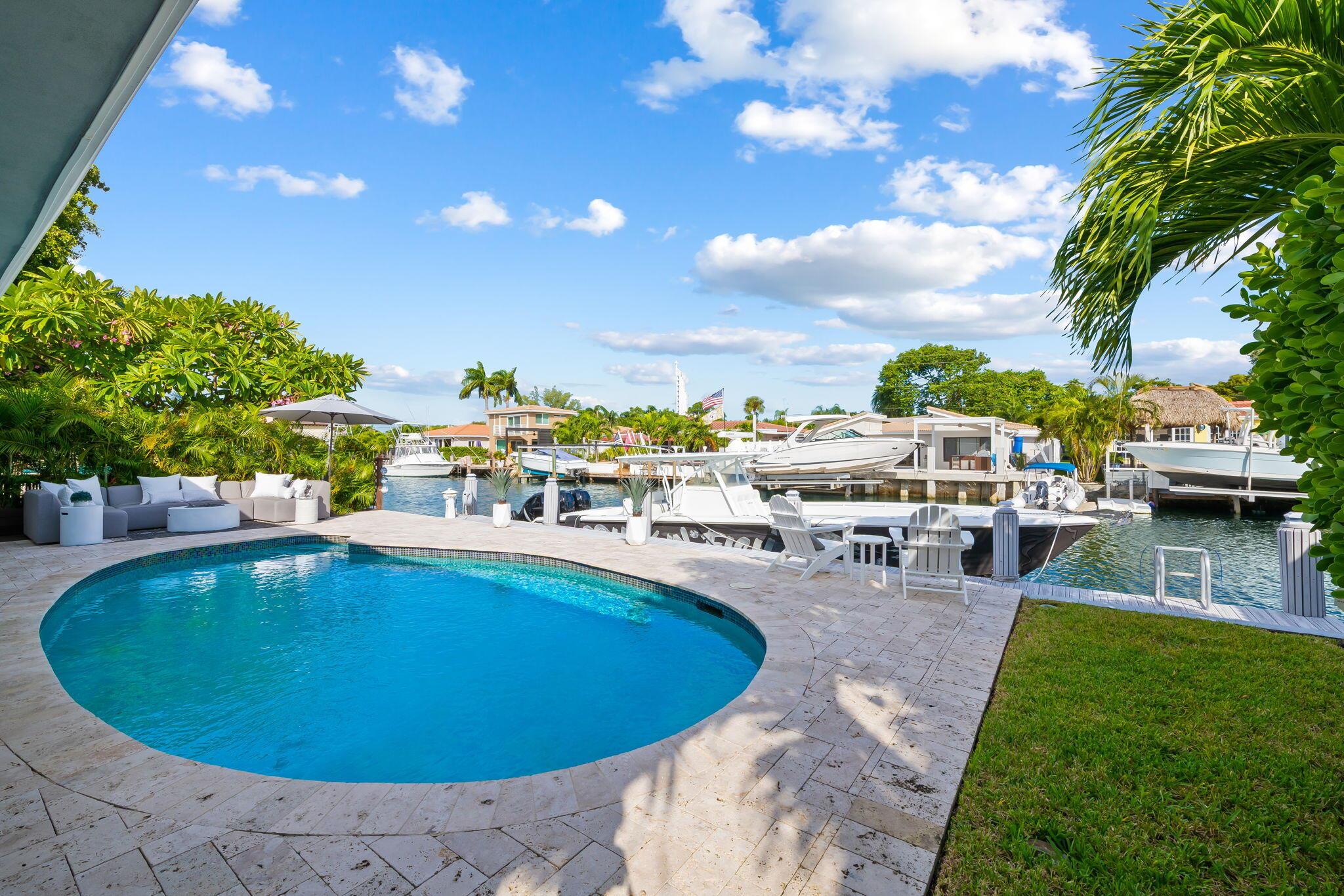POMPANO ISLES - Residential