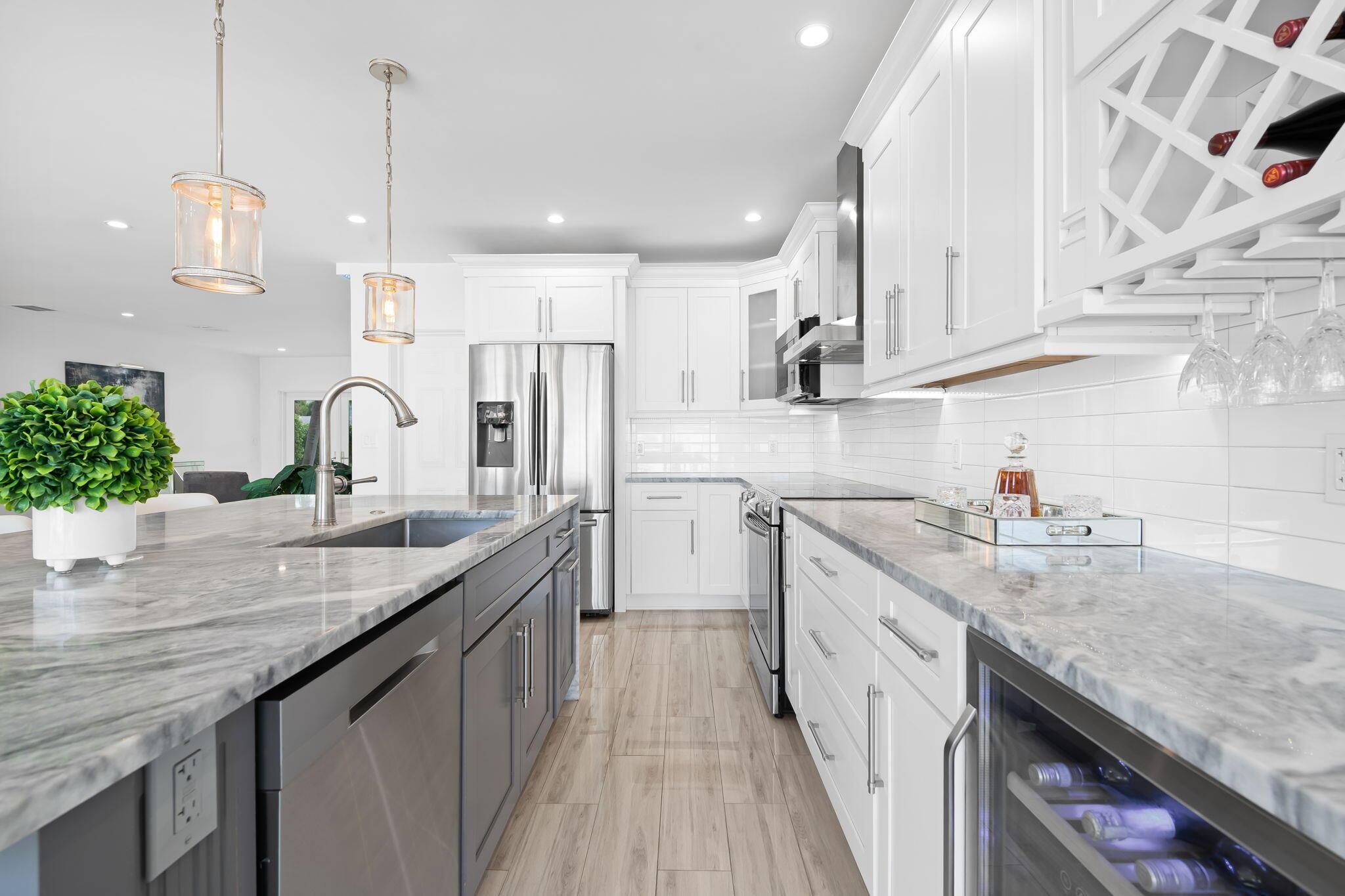 POMPANO ISLES - Residential