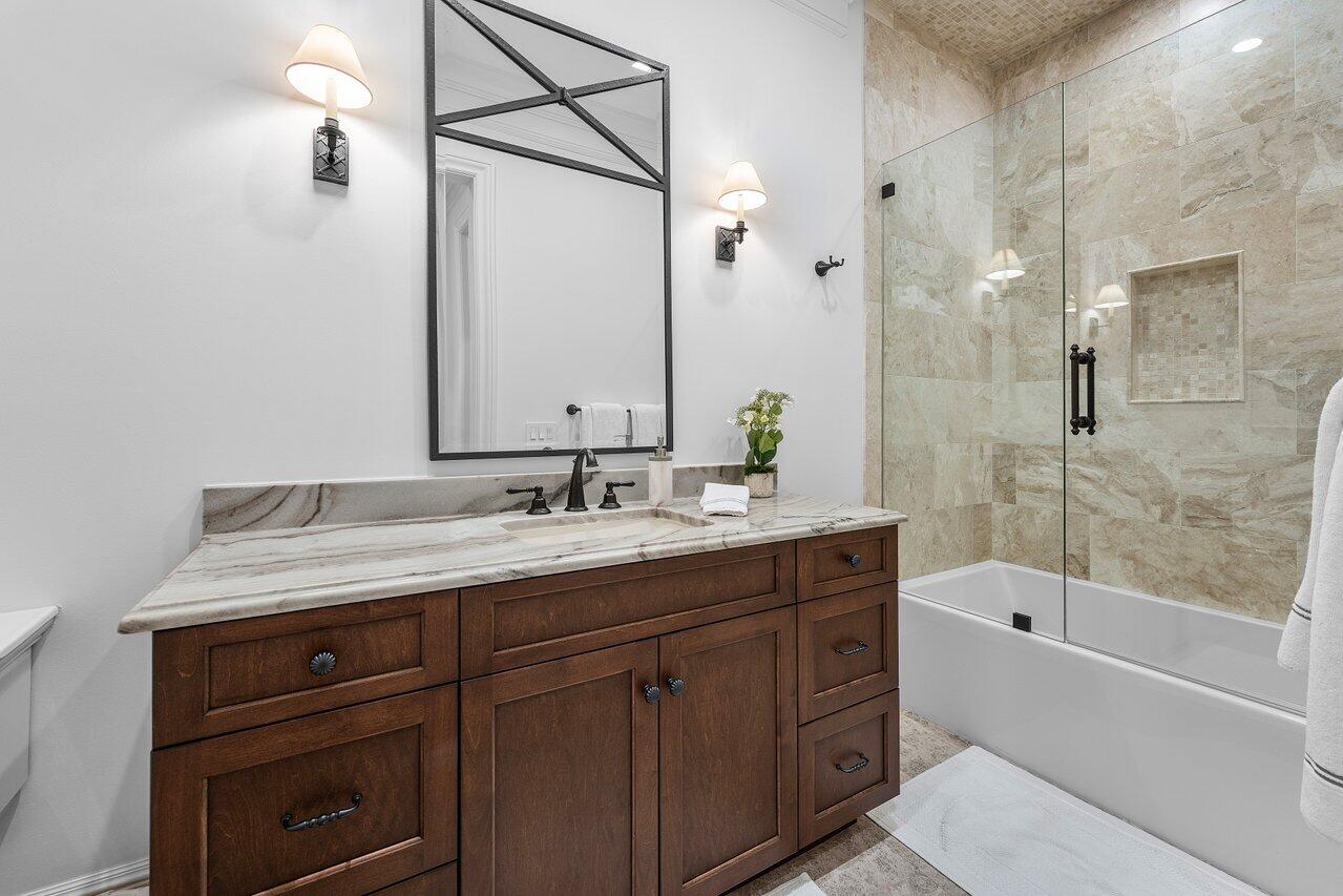 SAILFISH POINT - Residential