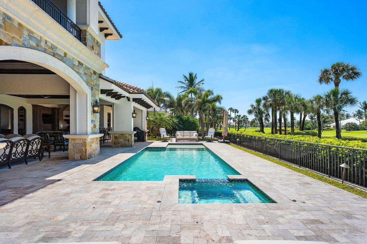 SAILFISH POINT - Residential