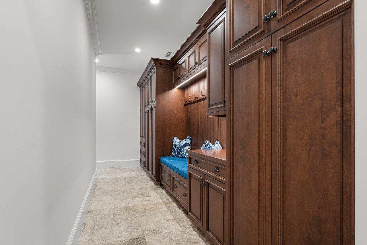 SAILFISH POINT - Residential