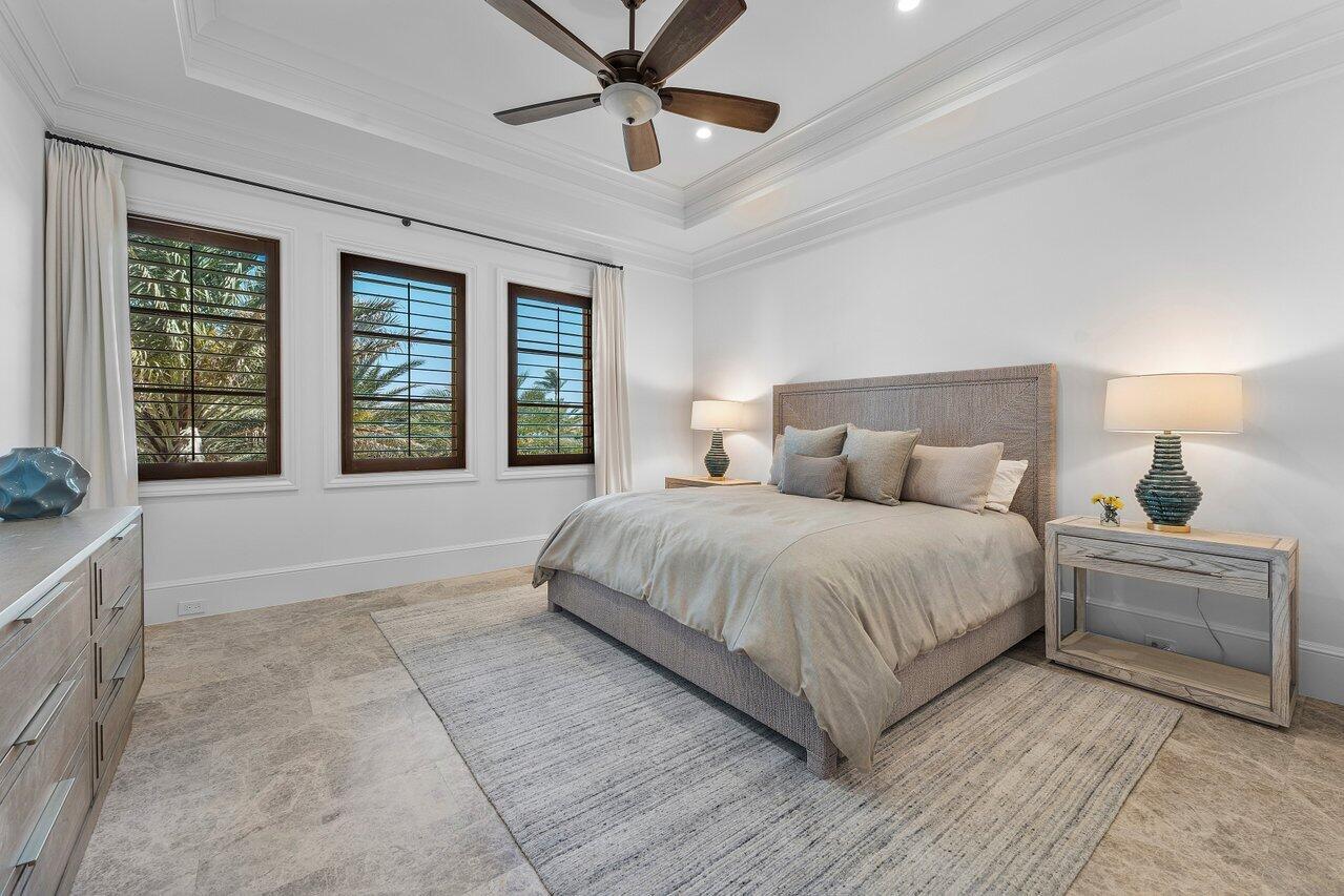 SAILFISH POINT - Residential