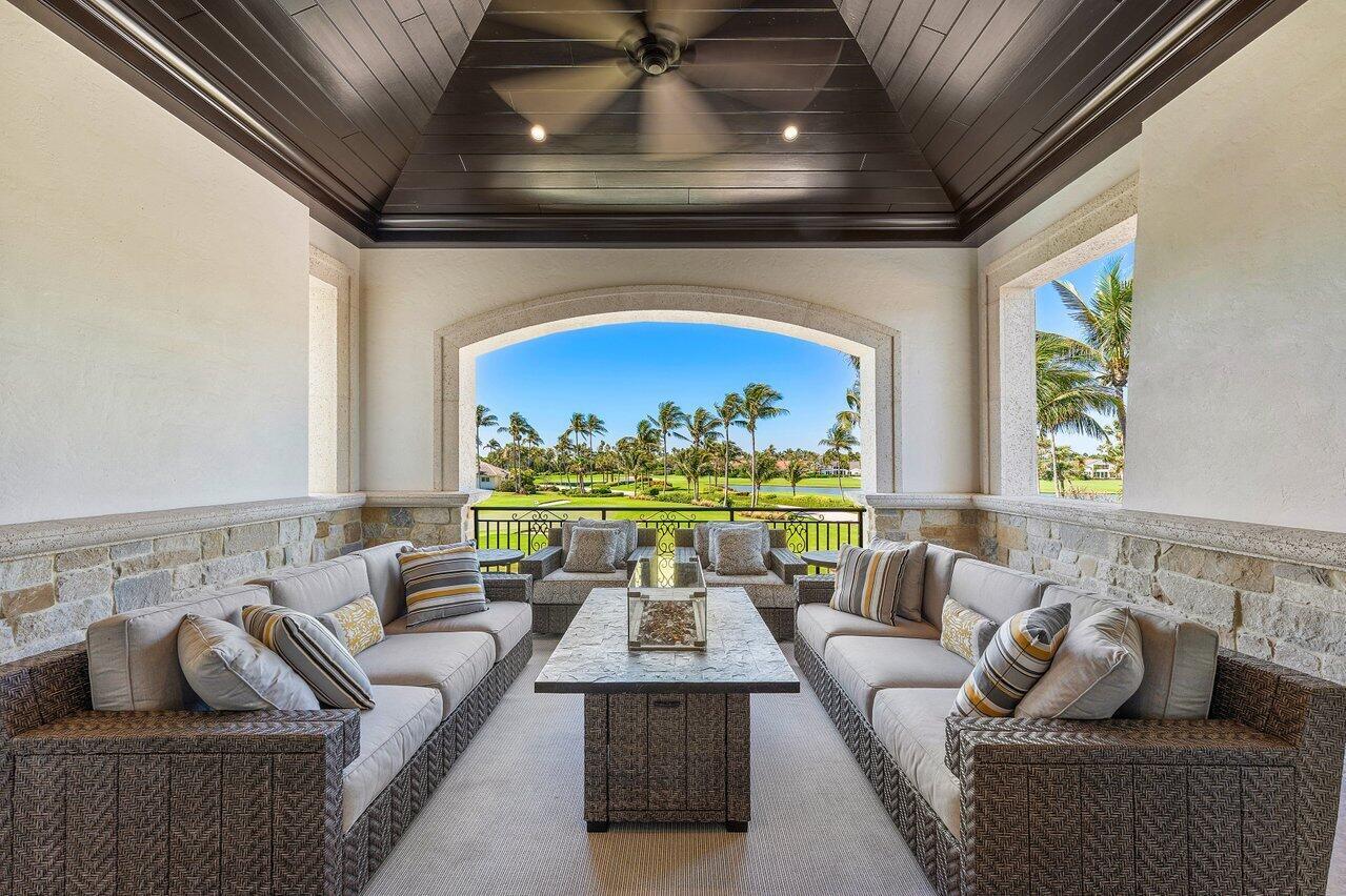 SAILFISH POINT - Residential