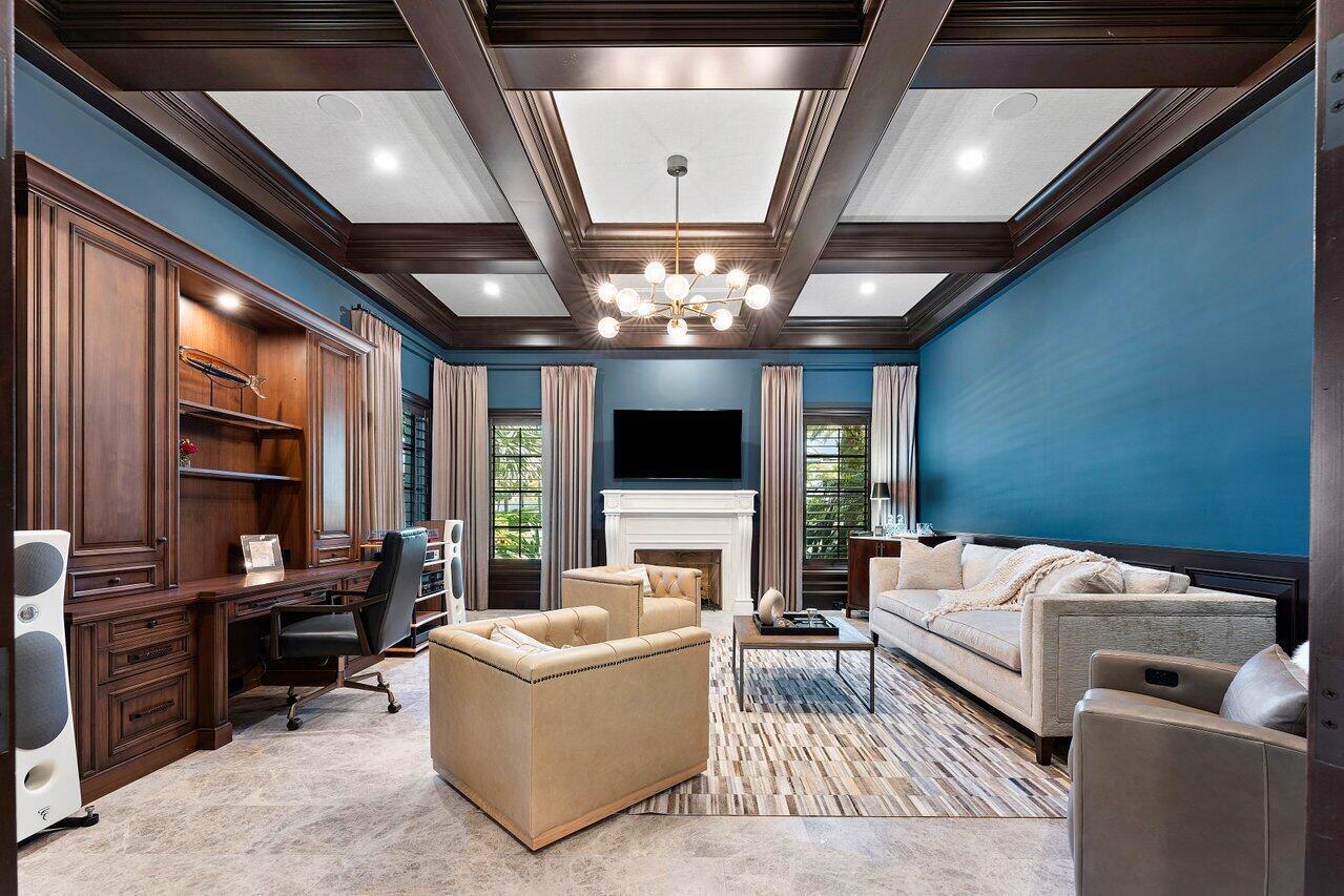 SAILFISH POINT - Residential