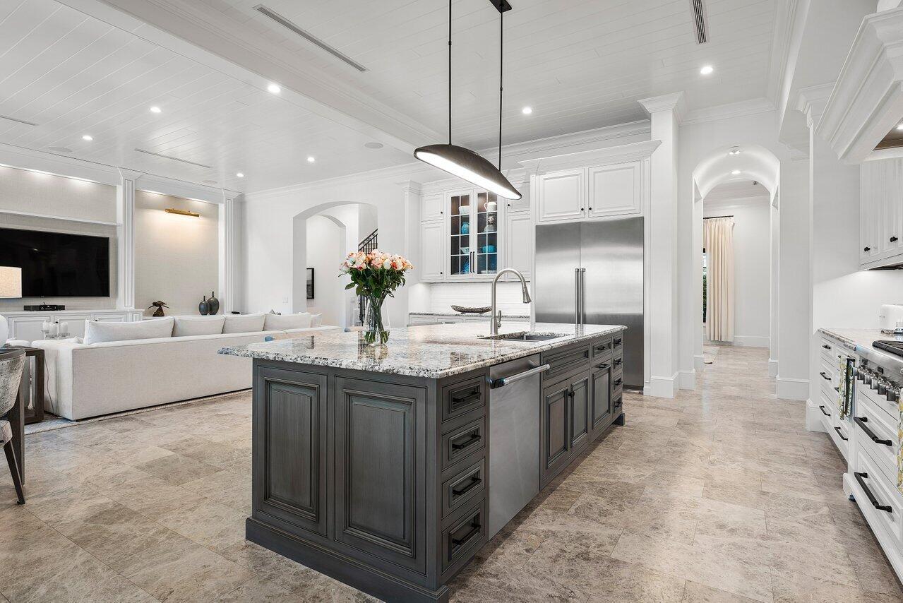 SAILFISH POINT - Residential