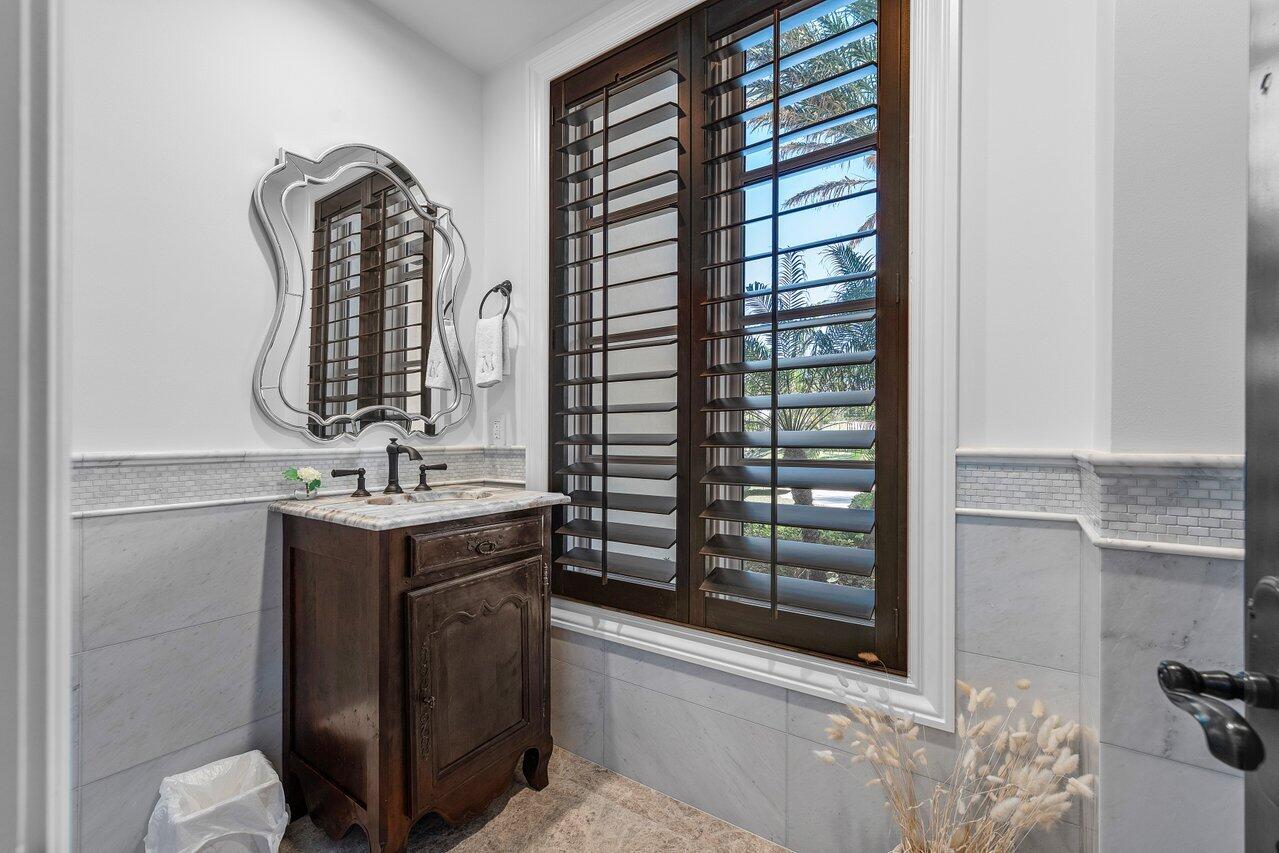 SAILFISH POINT - Residential