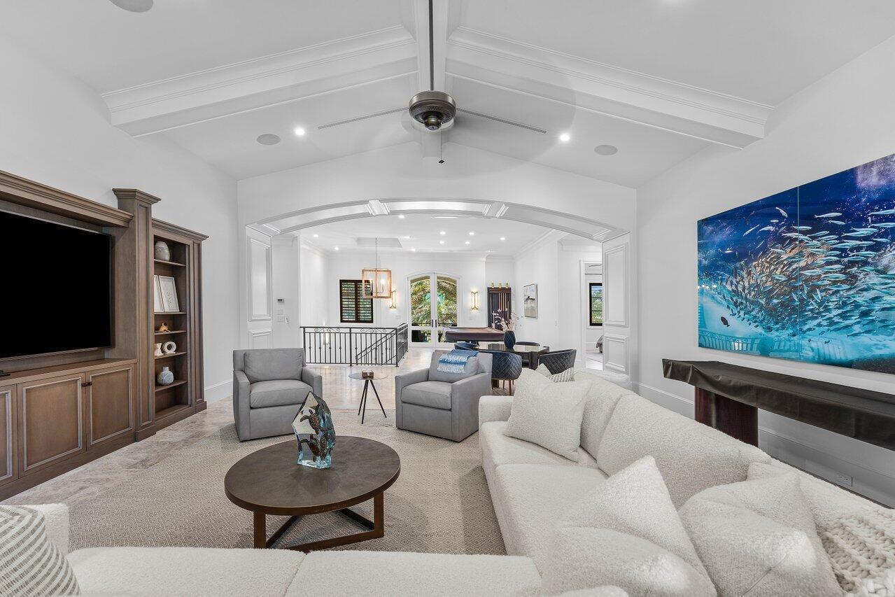 SAILFISH POINT - Residential