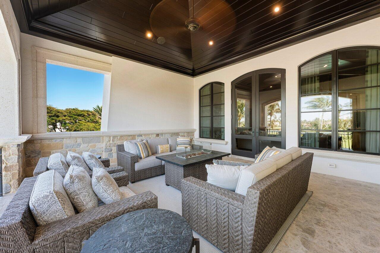 SAILFISH POINT - Residential