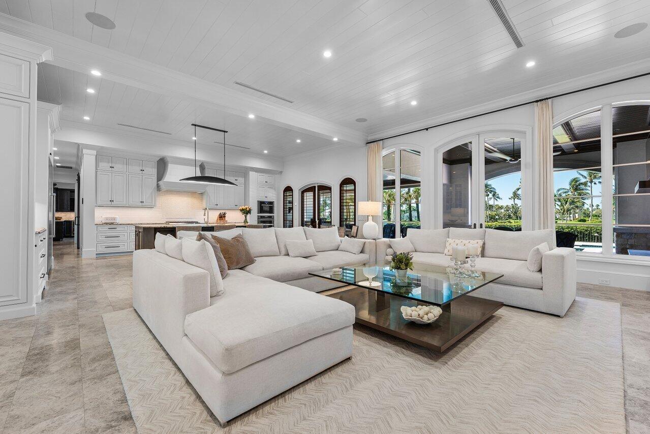 SAILFISH POINT - Residential