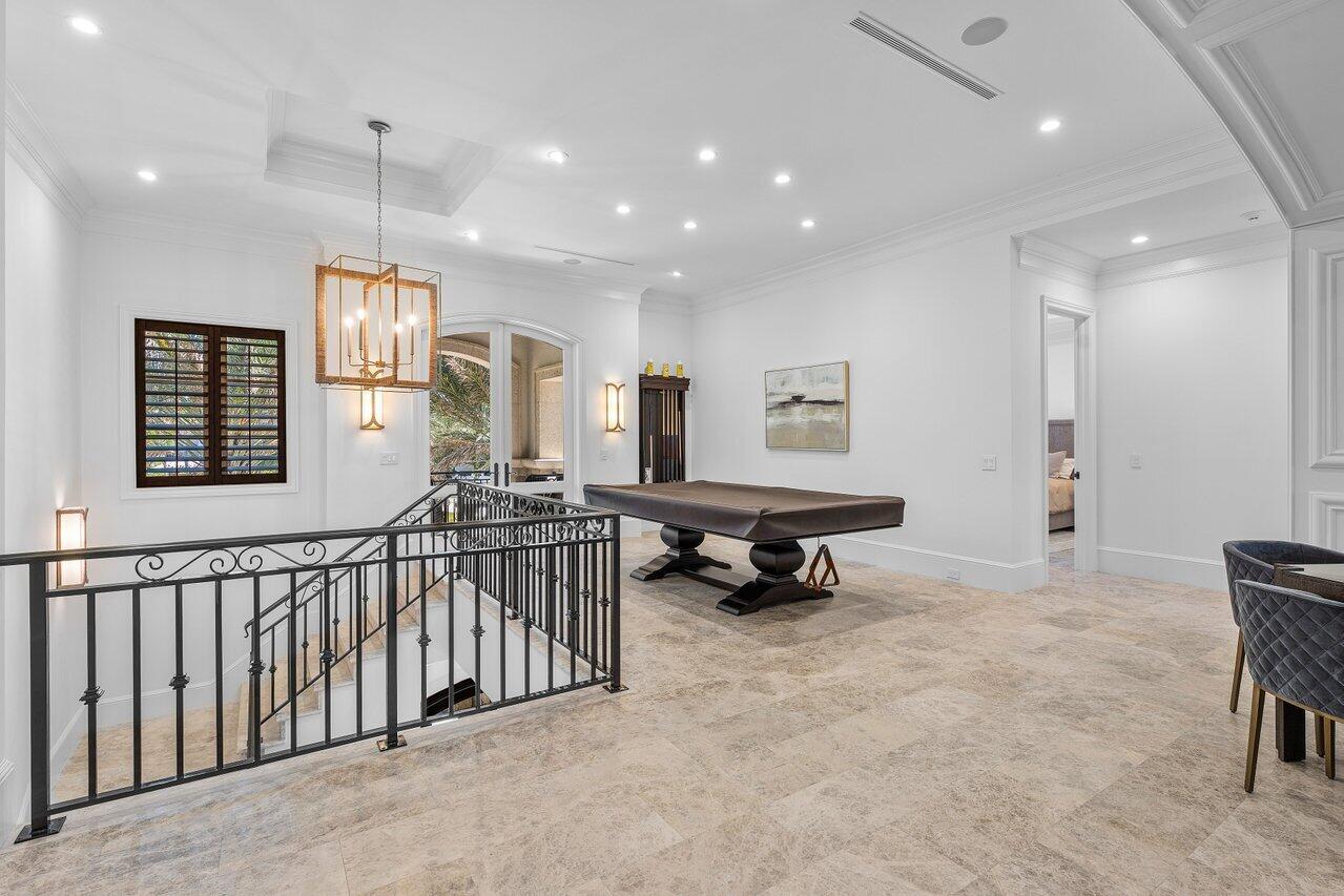 SAILFISH POINT - Residential