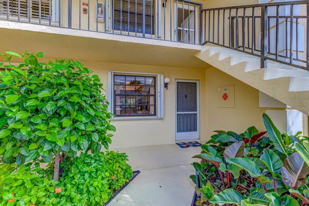 Photo of 1101 Keystone Drive N #D, Jupiter, FL 33458 (MLS # R10934382)