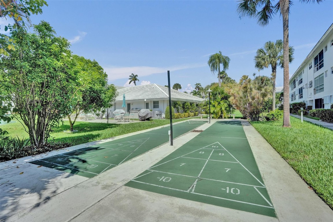 Lighthouse Point Gardens - Residential