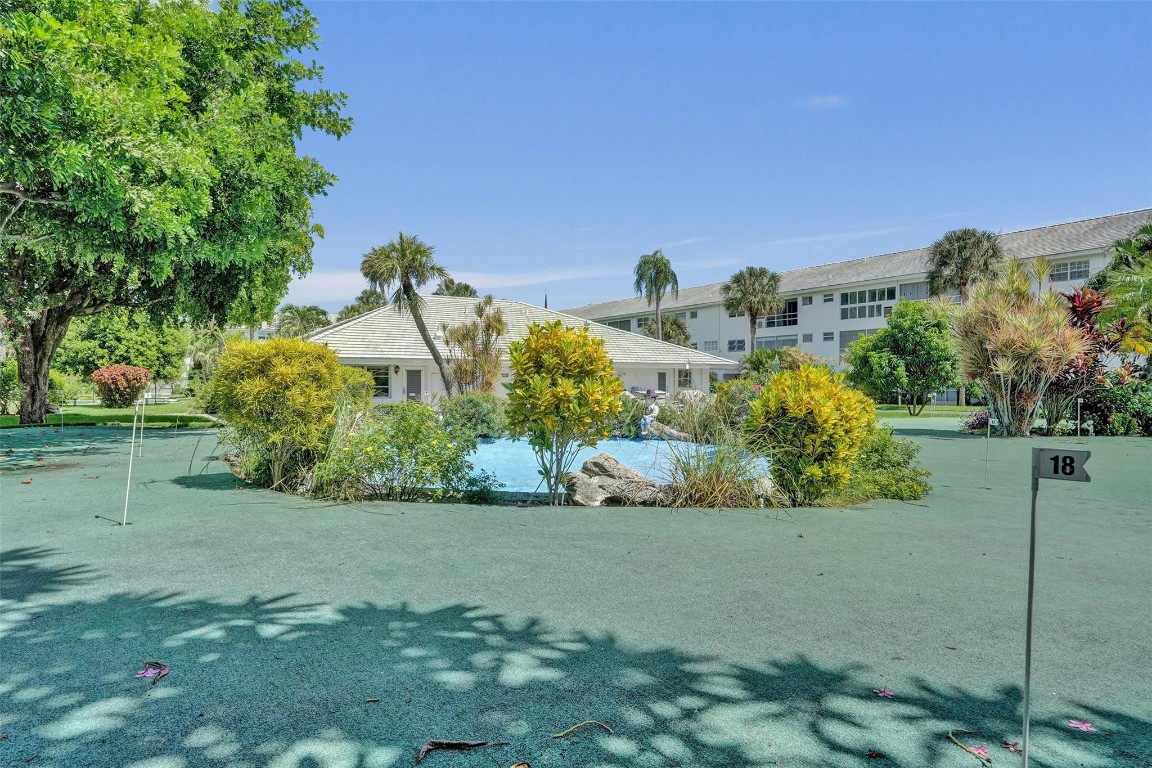 Lighthouse Point Gardens - Residential