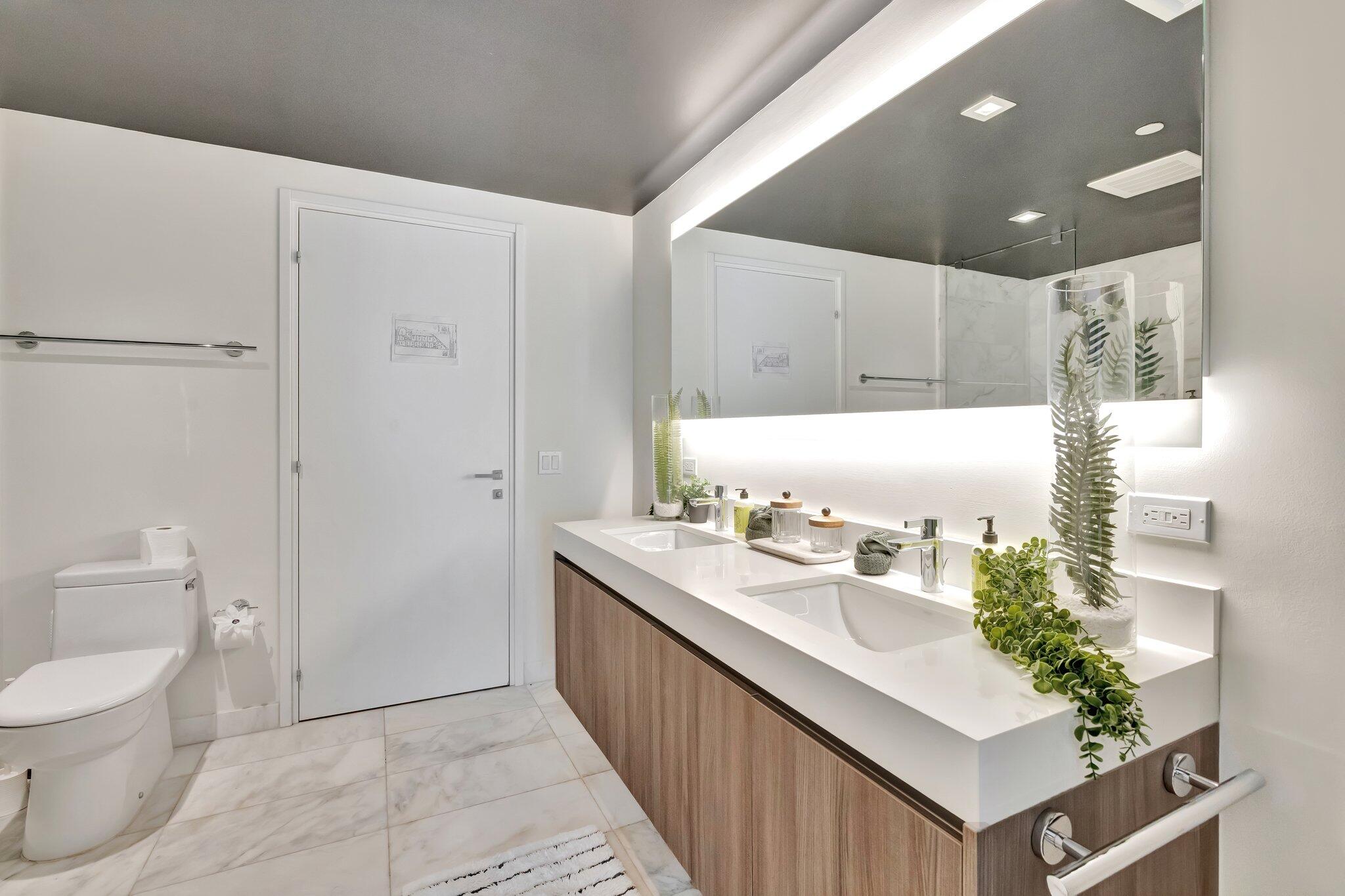 TIFFANY HOUSE CONDO - Residential