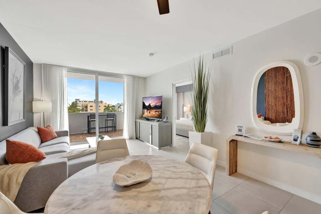 Photo of 401 N Birch Road #409, Fort Lauderdale, FL 33304 (MLS # B26009341)