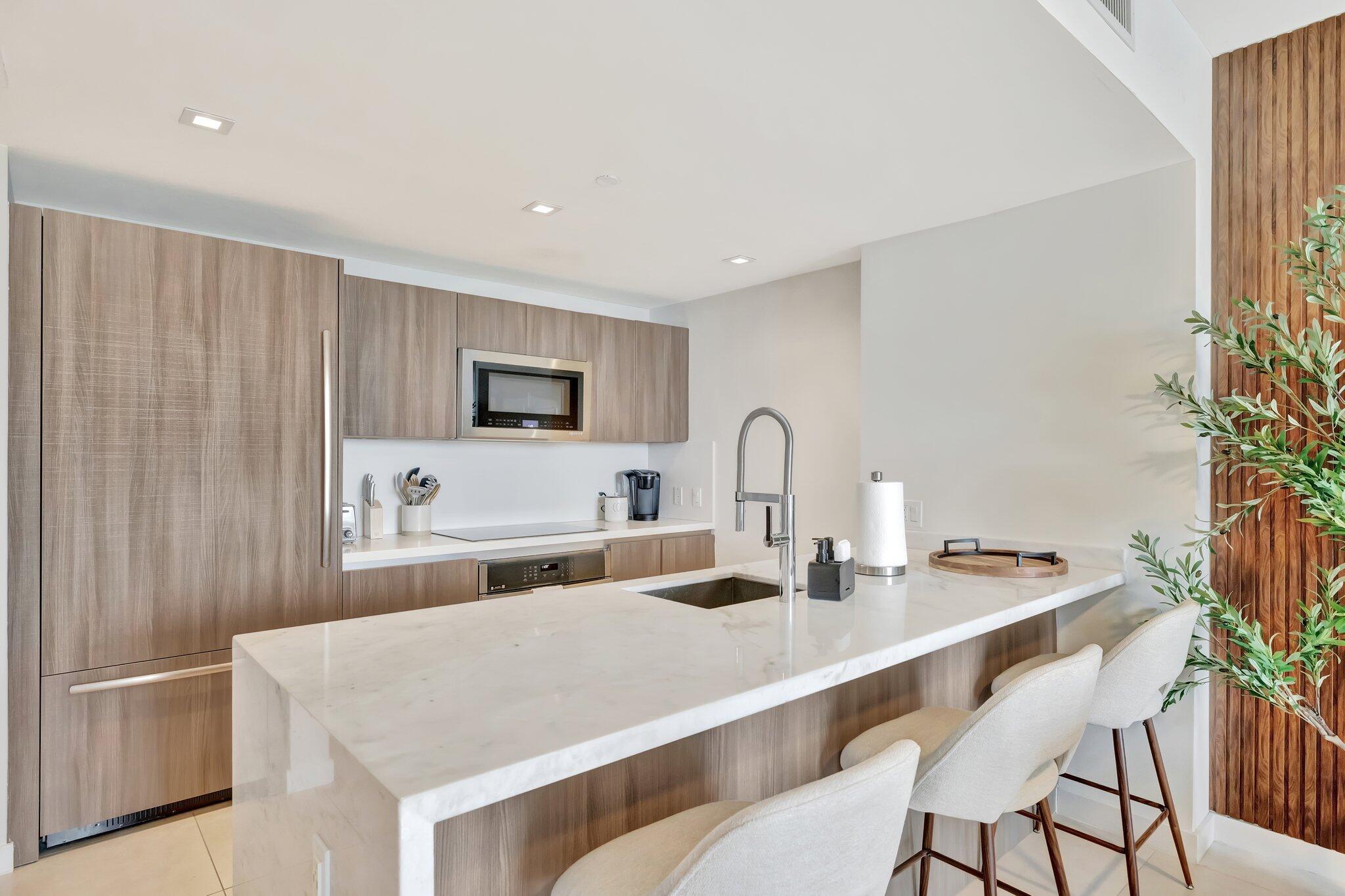 TIFFANY HOUSE CONDO - Residential