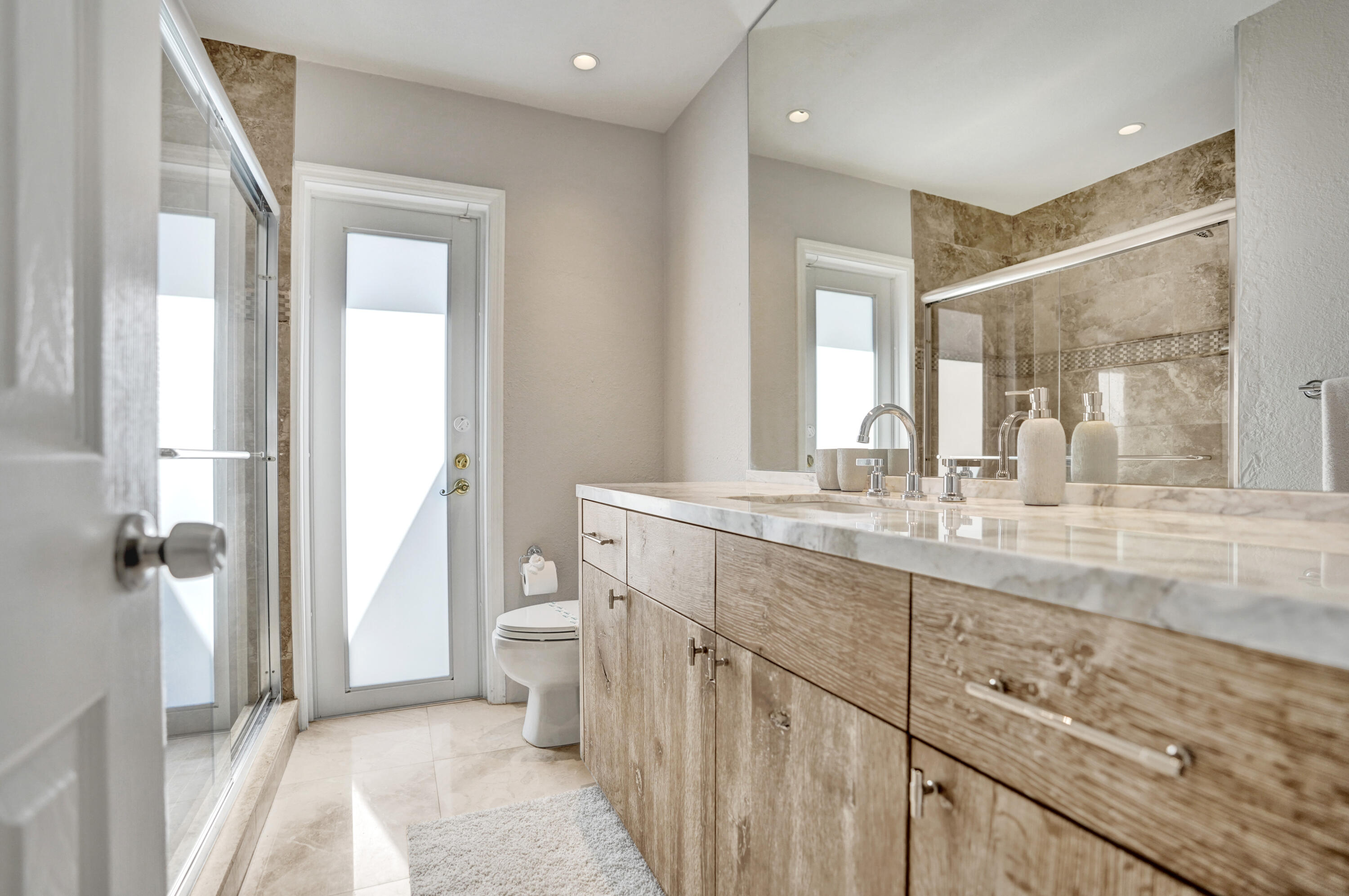 LITTLE HARBOR ON THE HILLSBORO - Residential