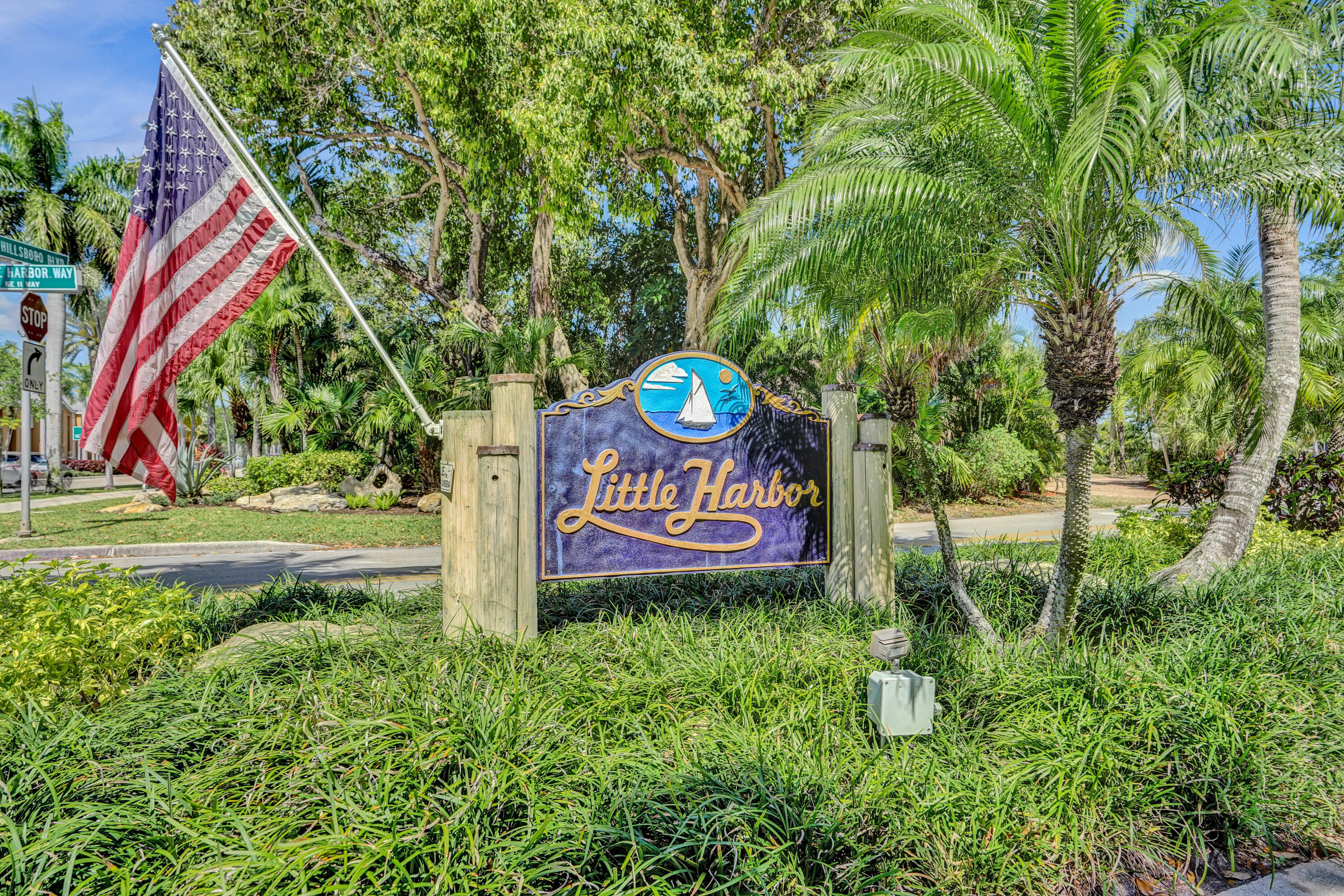 LITTLE HARBOR ON THE HILLSBORO - Residential