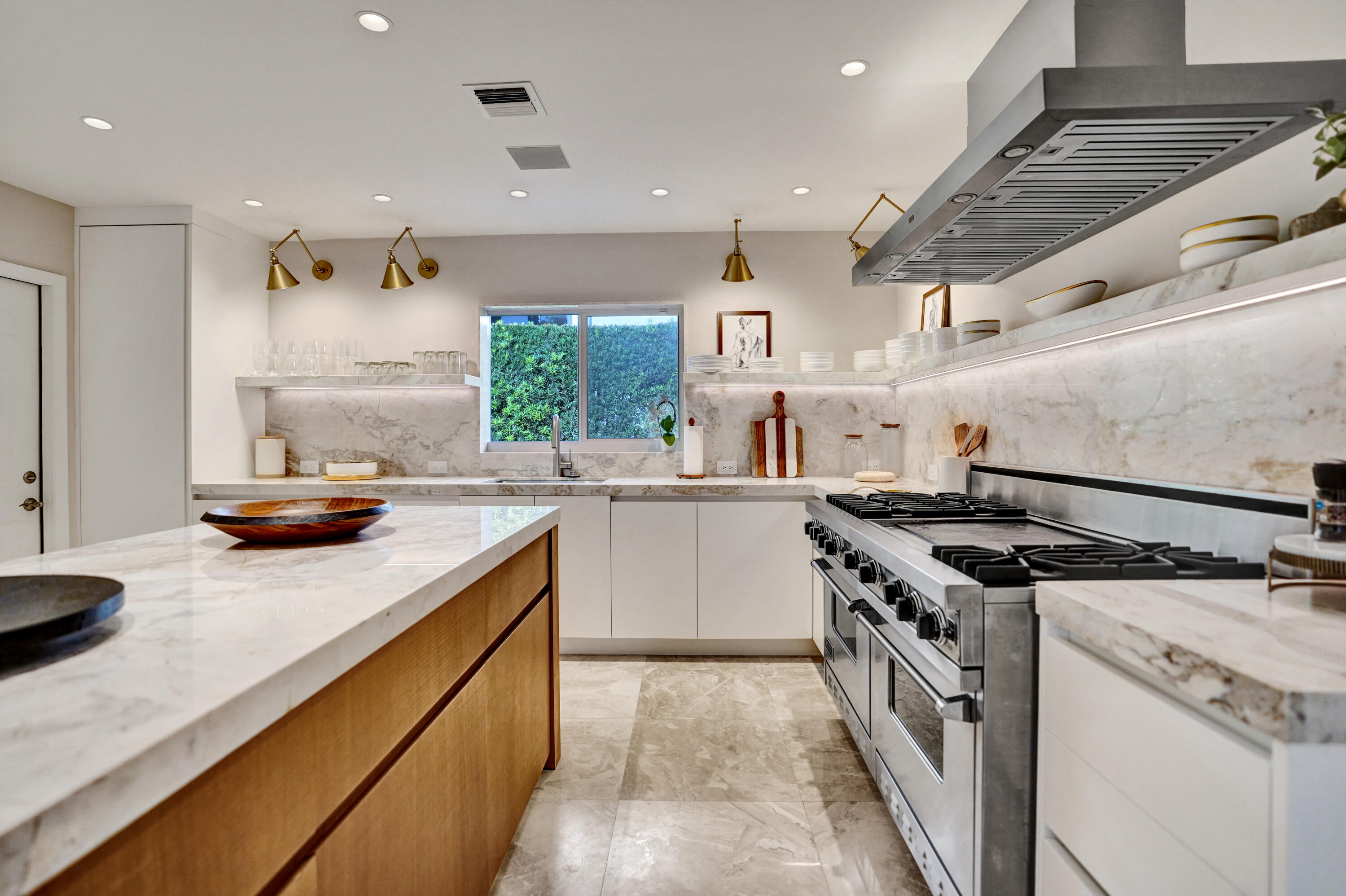 LITTLE HARBOR ON THE HILLSBORO - Residential