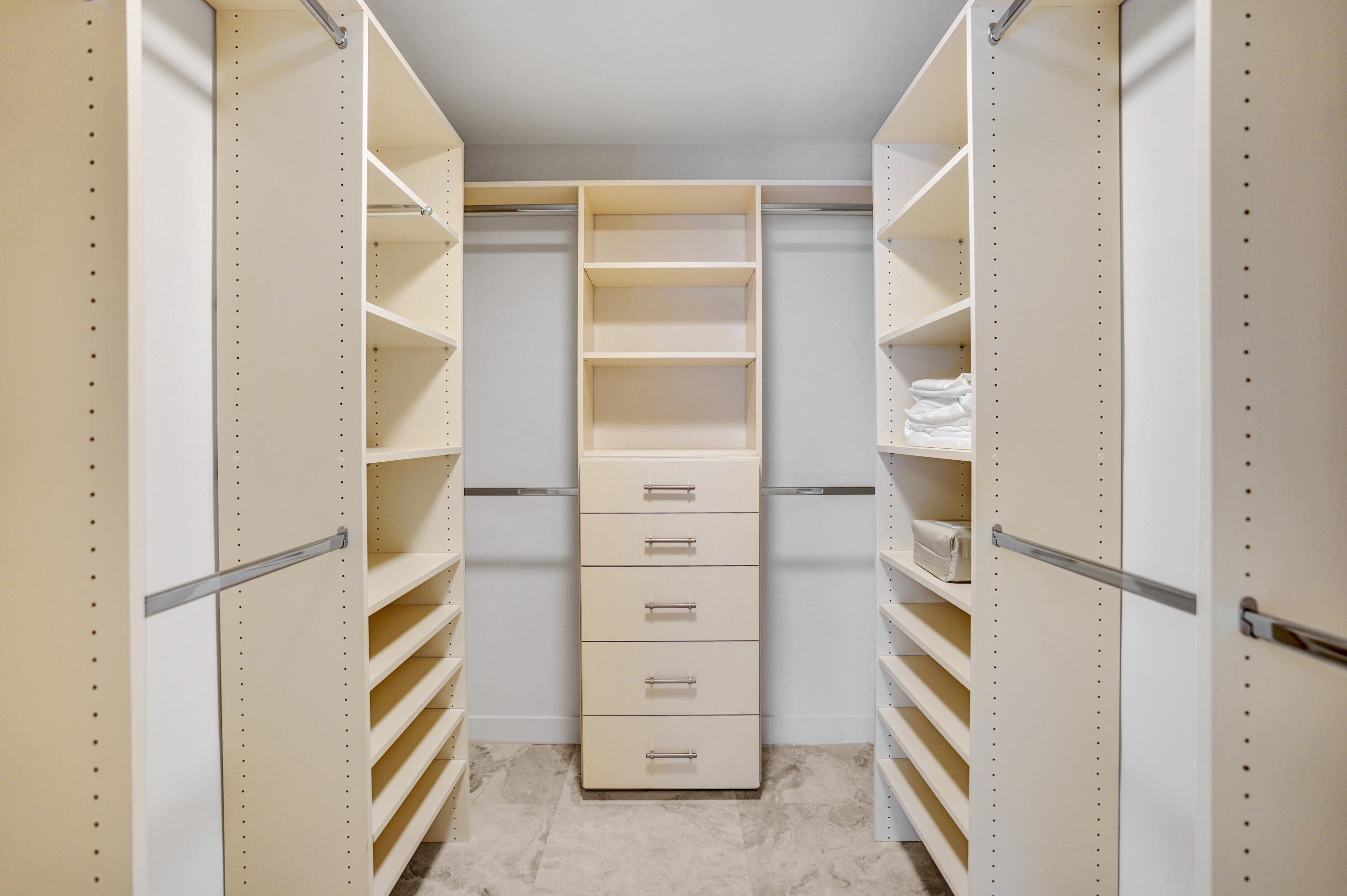 LITTLE HARBOR ON THE HILLSBORO - Residential