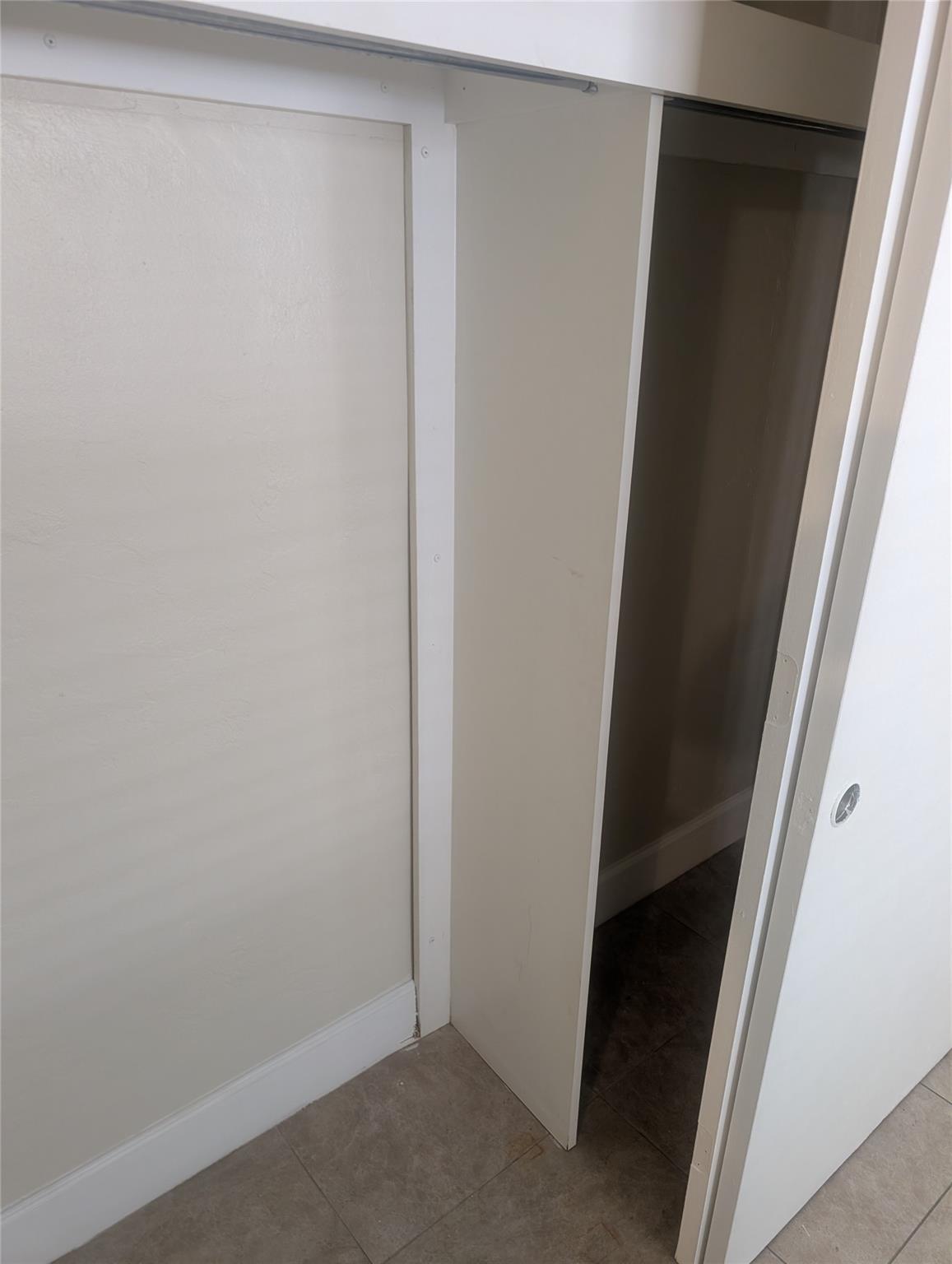 LUSH APARTMENTS - Residential Lease
