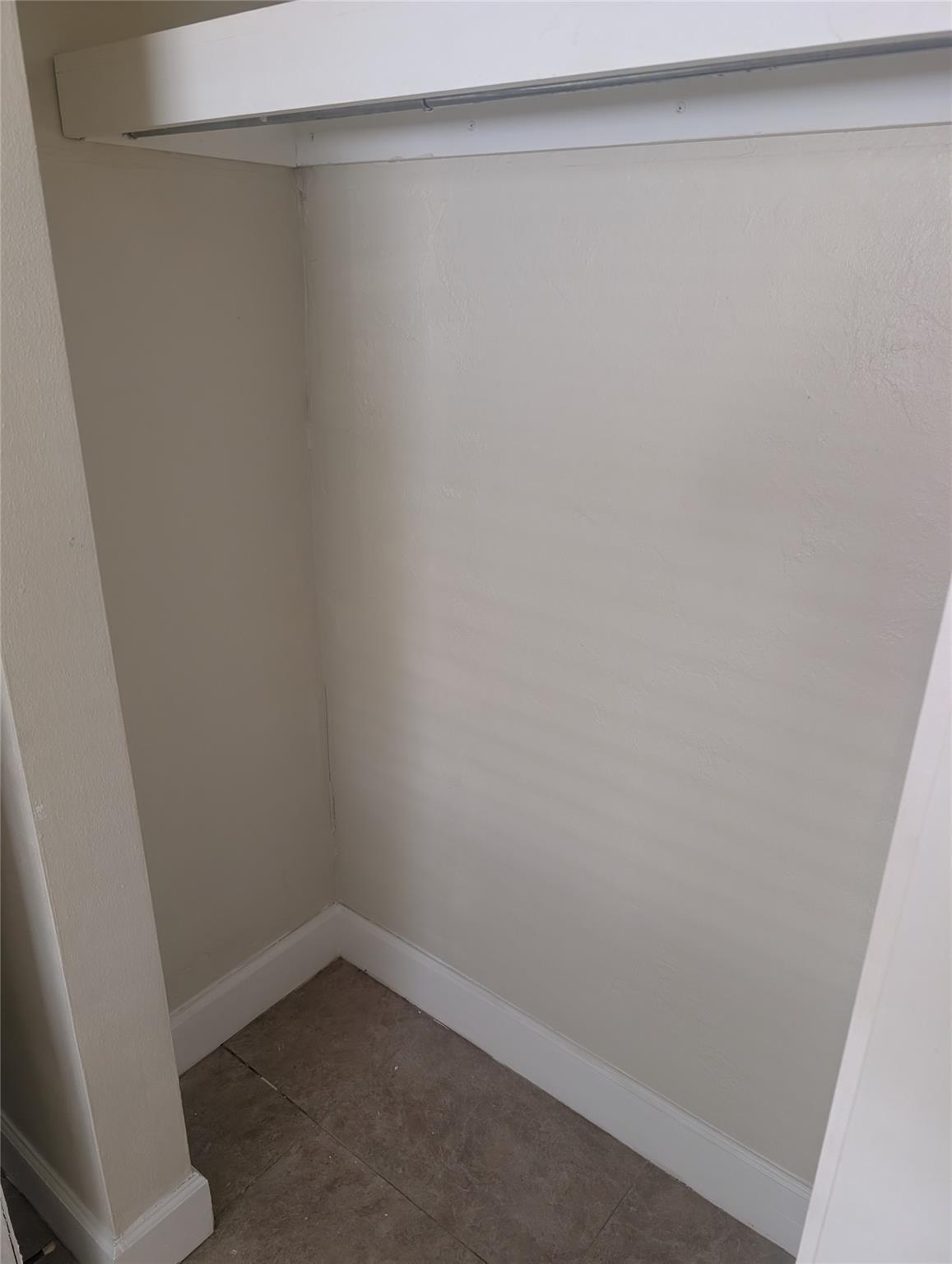 LUSH APARTMENTS - Residential Lease