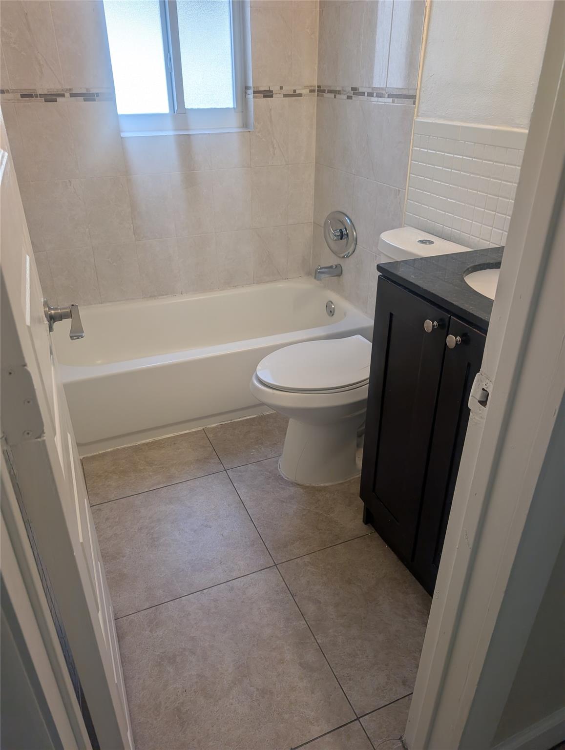 LUSH APARTMENTS - Residential Lease